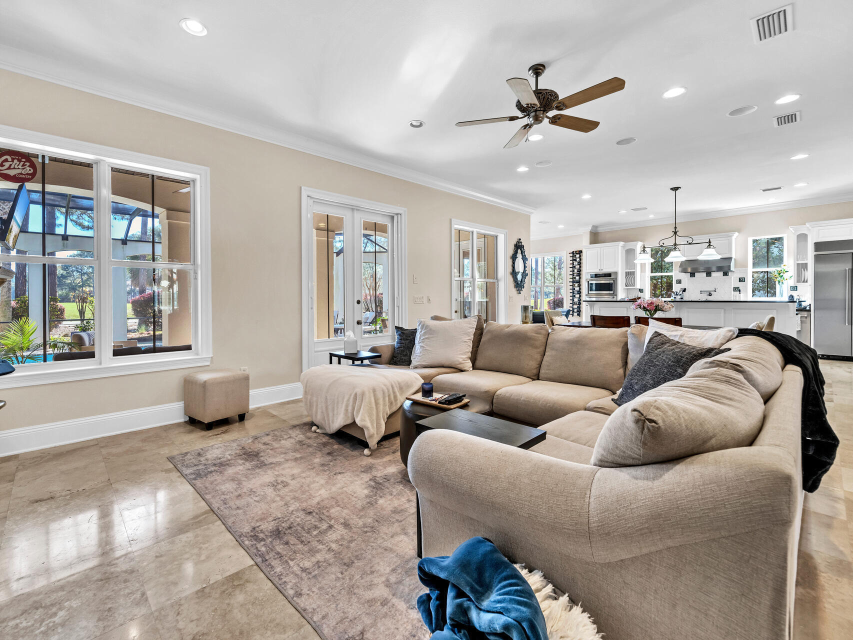 1603 San Marina Boulevard