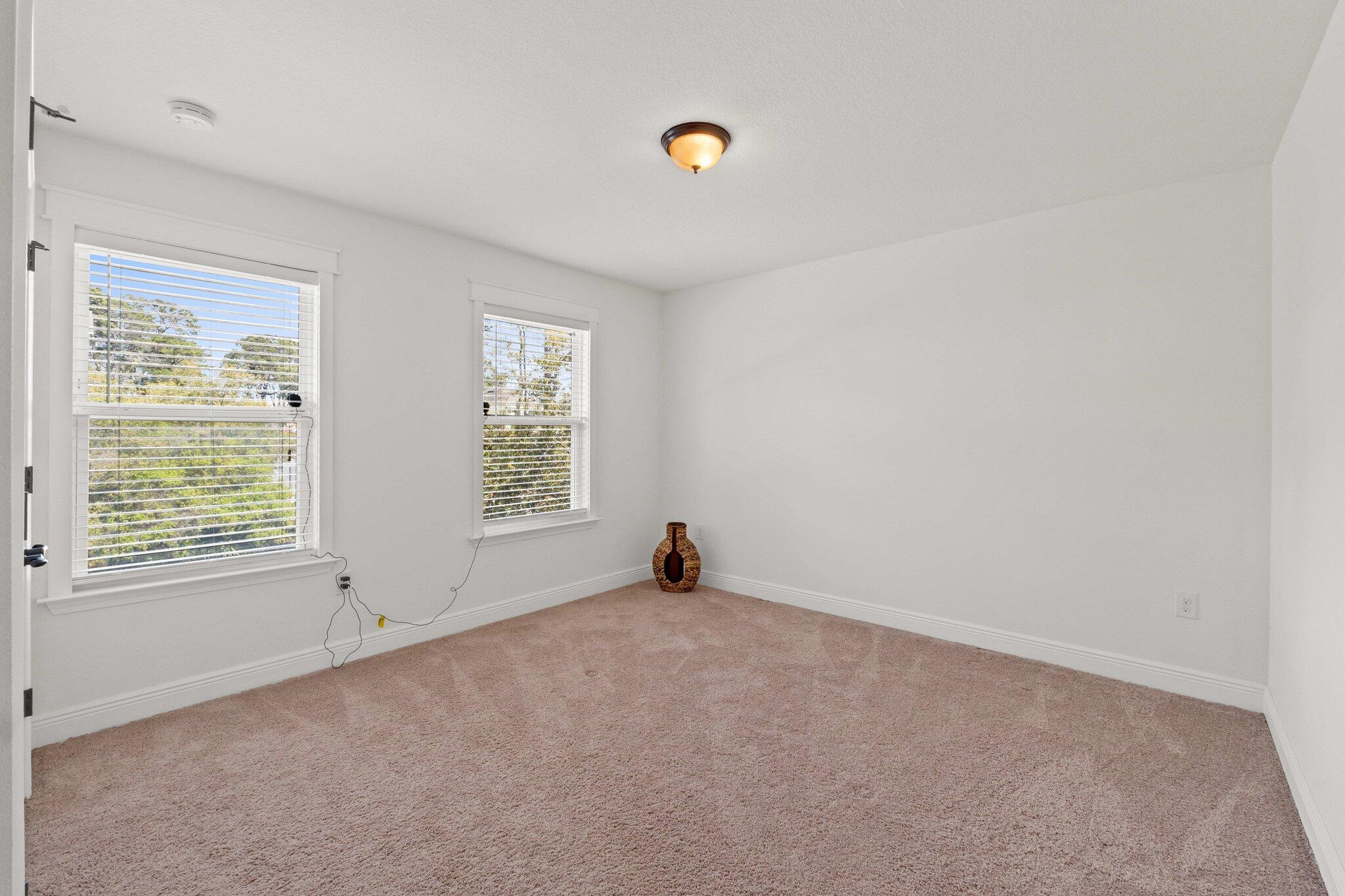 96 Sandpine Loop