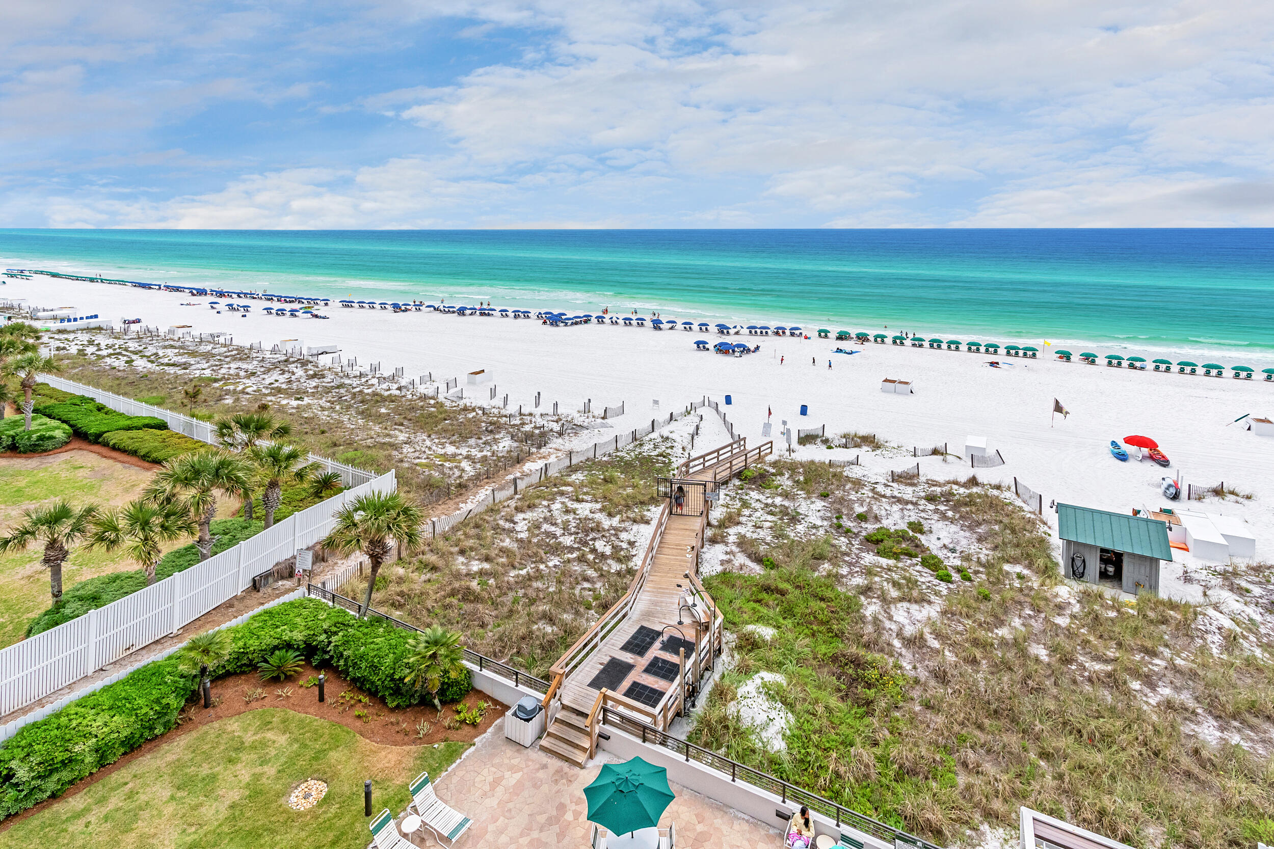 1044 Highway 98, 703