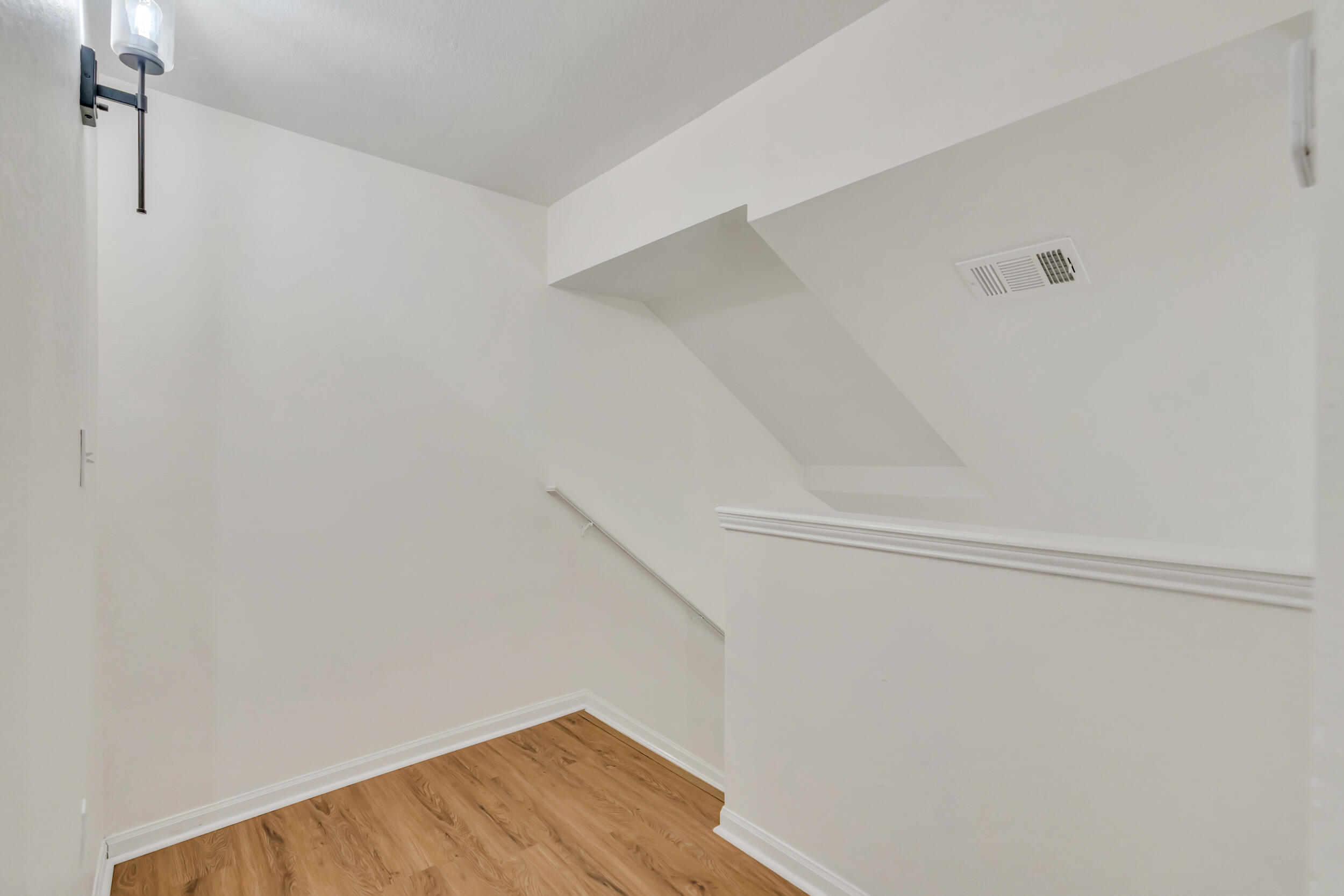 1014 Airport Road, 163