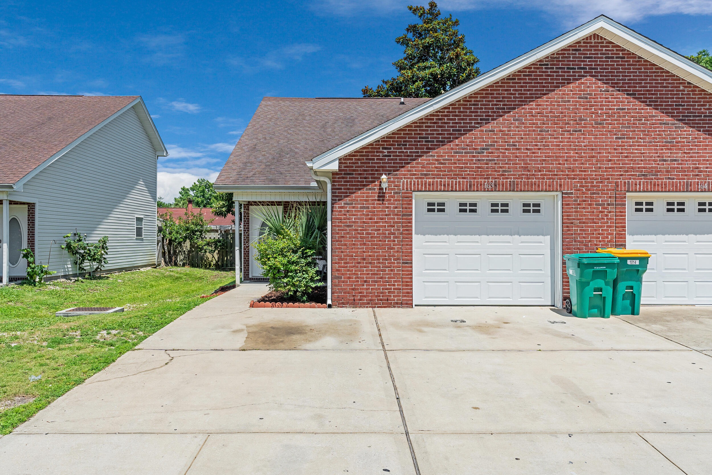 1014 Airport Road, 163