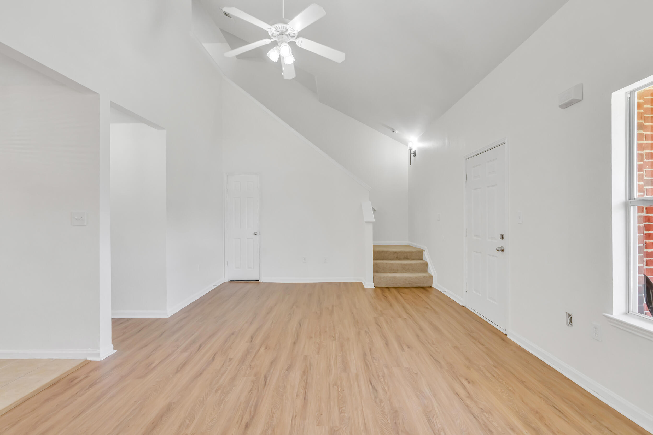 1014 Airport Road, 163