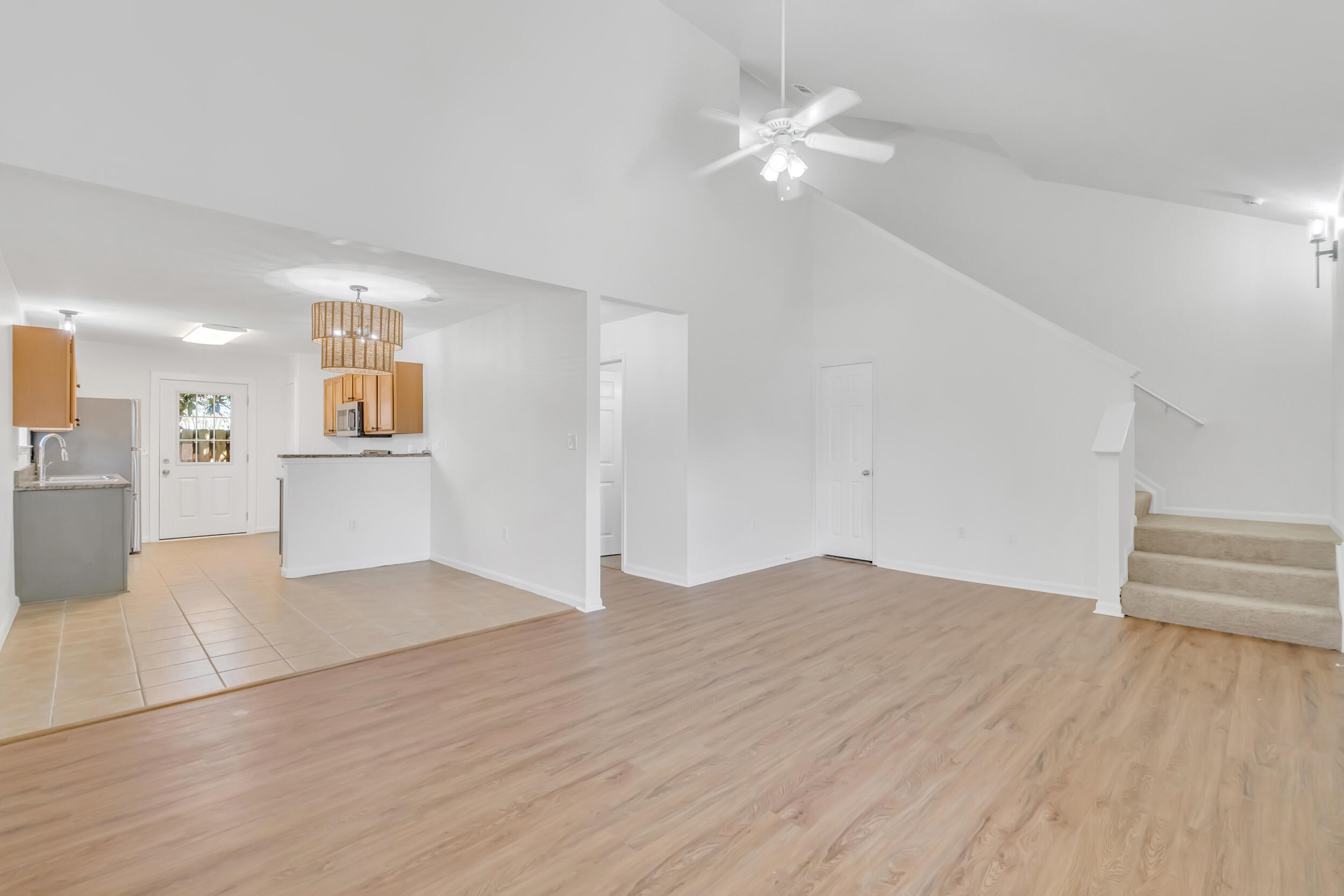 1014 Airport Road, 163