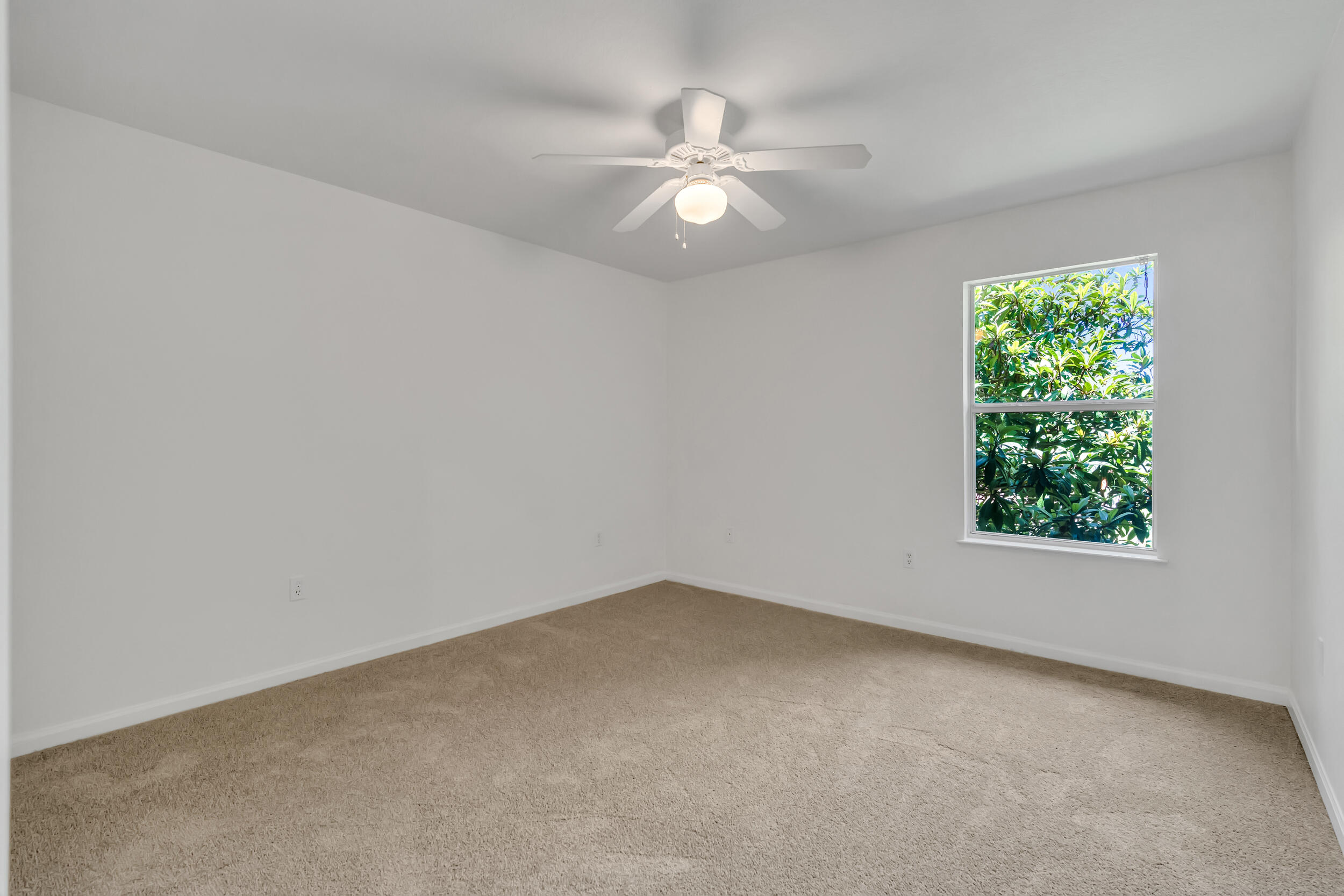 1014 Airport Road, 163