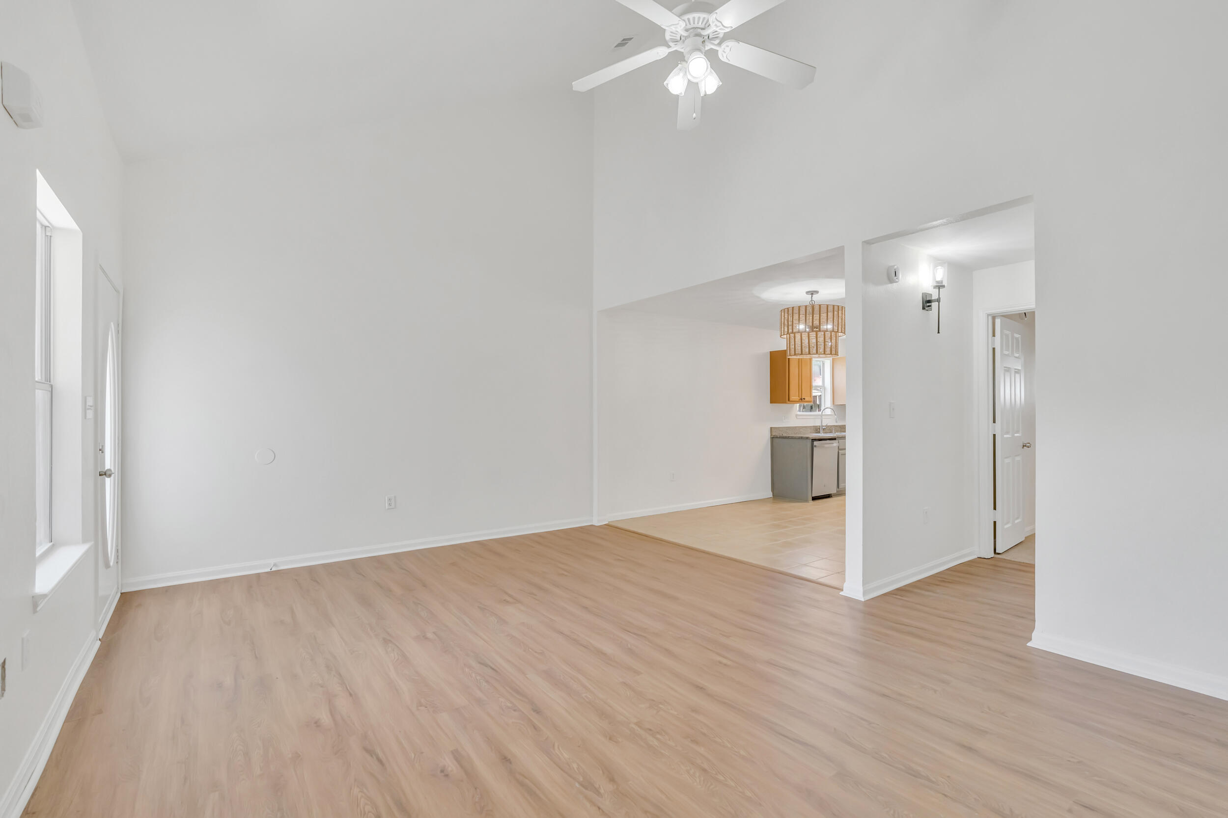 1014 Airport Road, 163