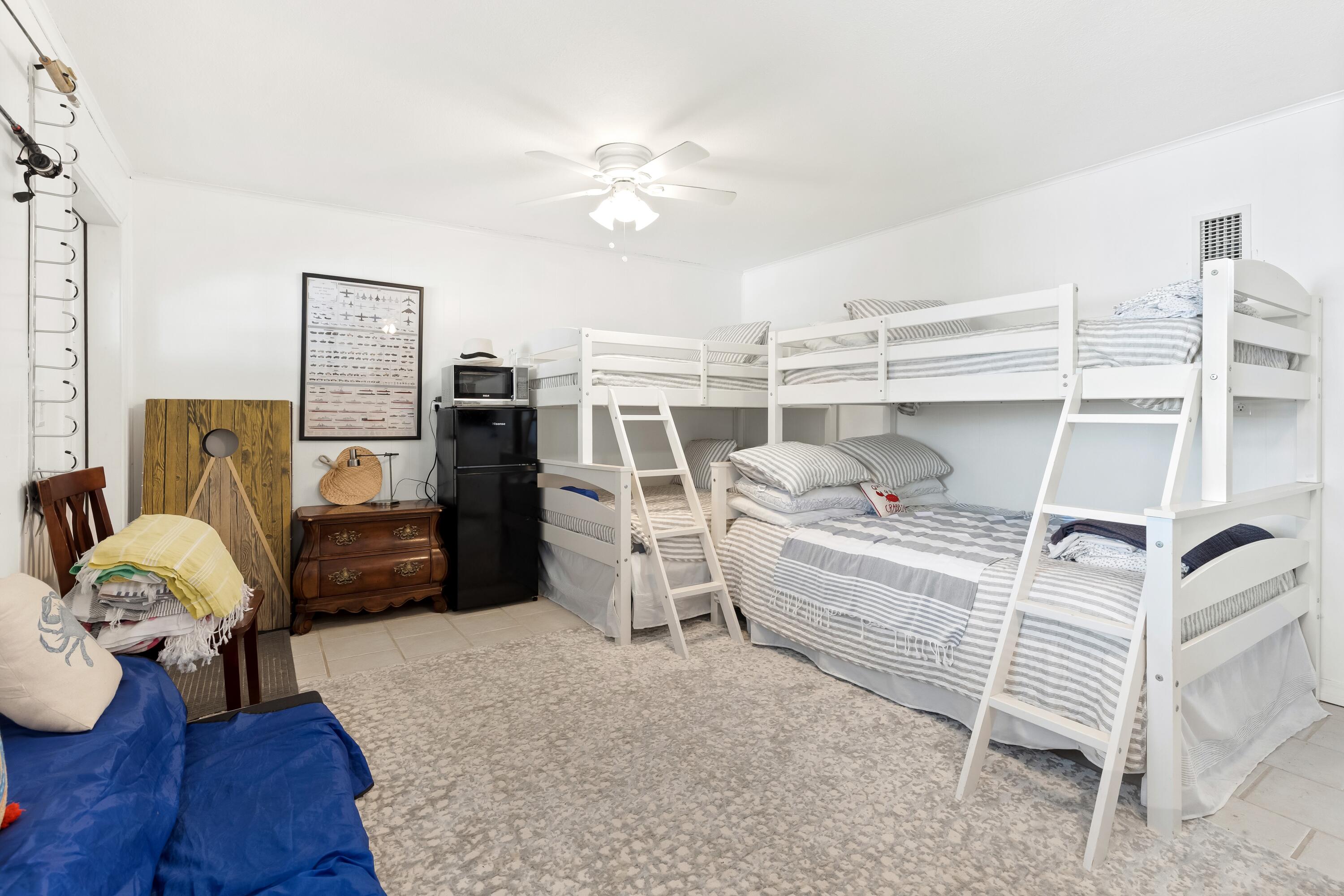 415 Gulf Shore Drive, 1