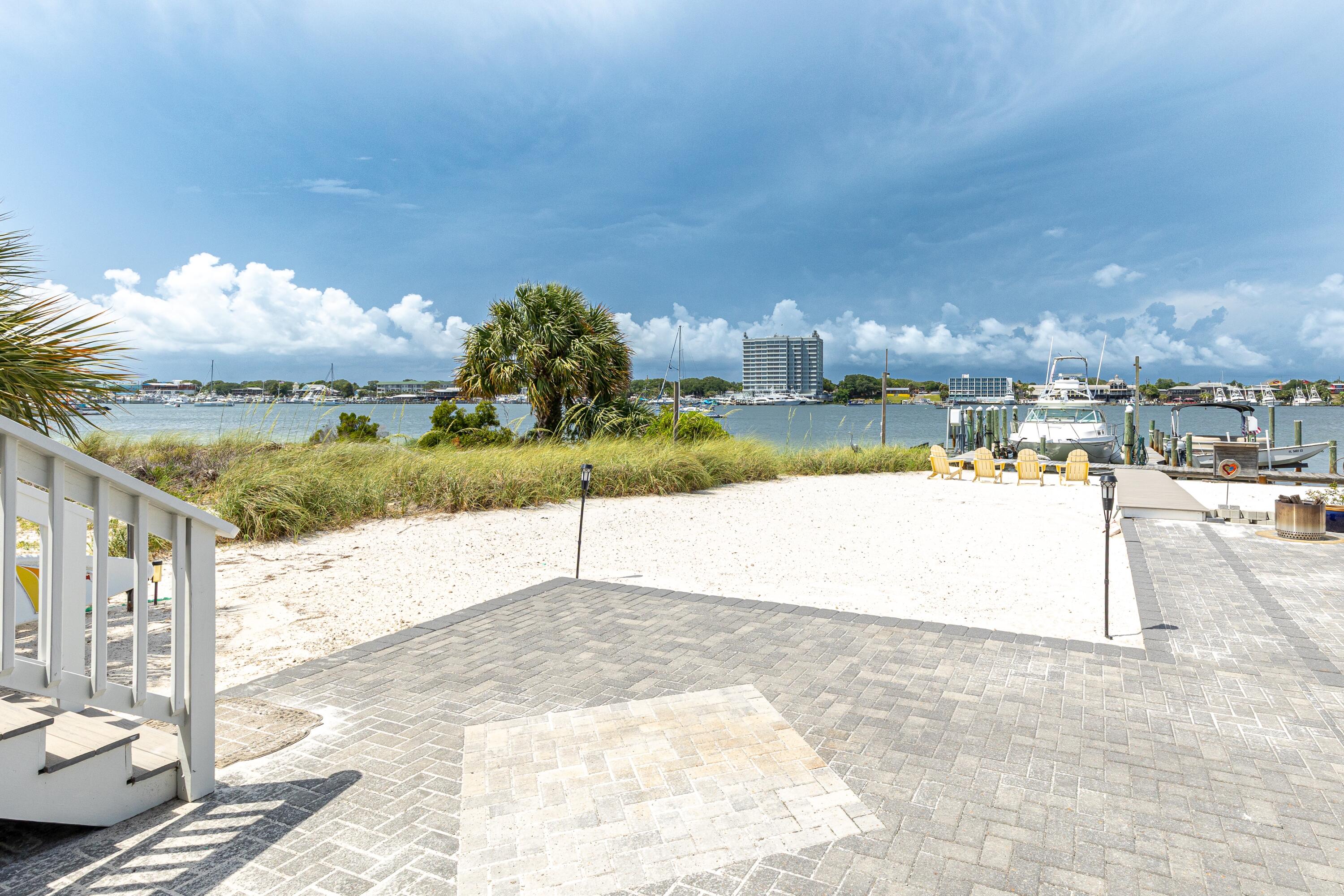 415 Gulf Shore Drive, 1