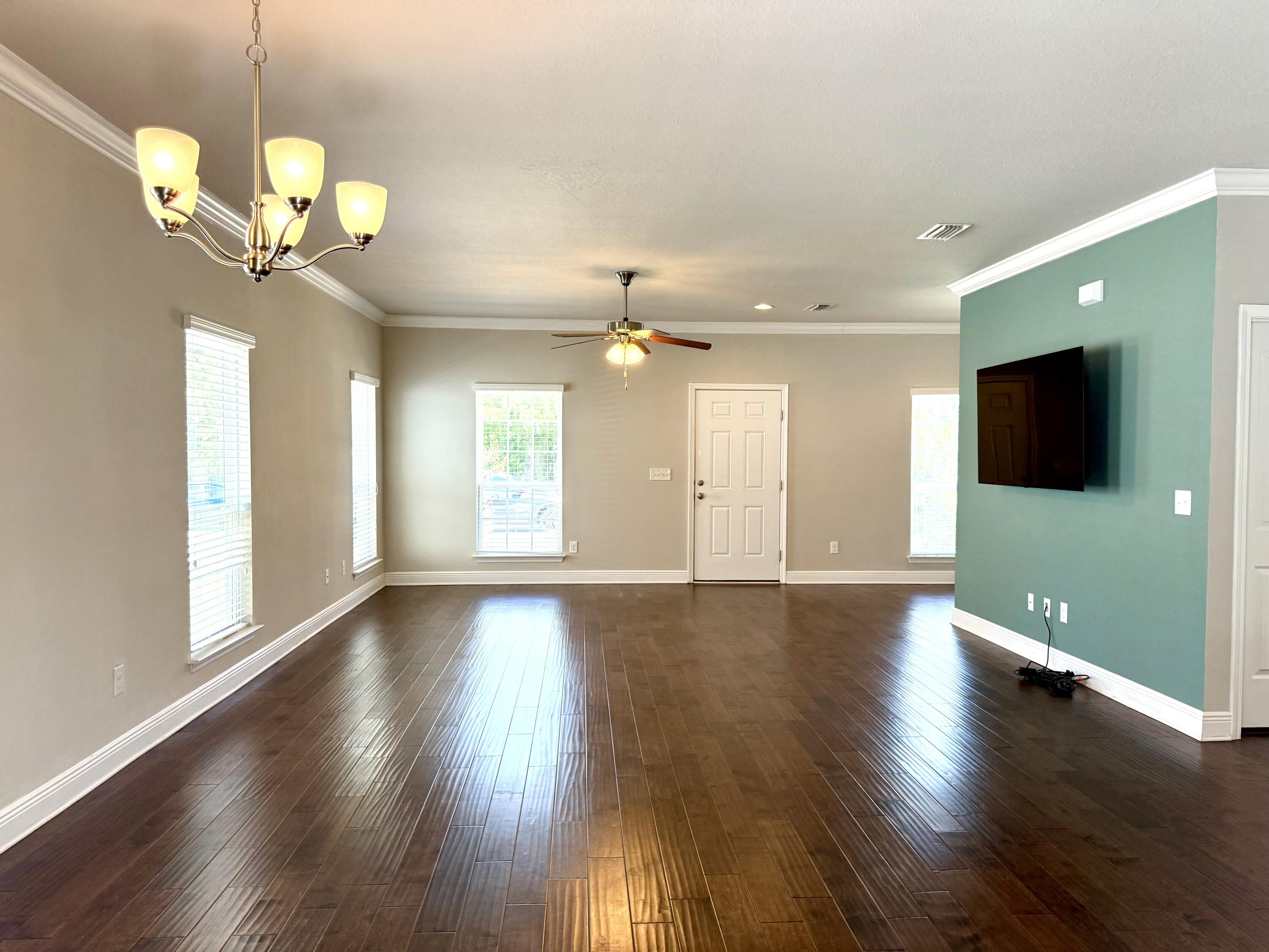 163 Mosaic Oaks Circle