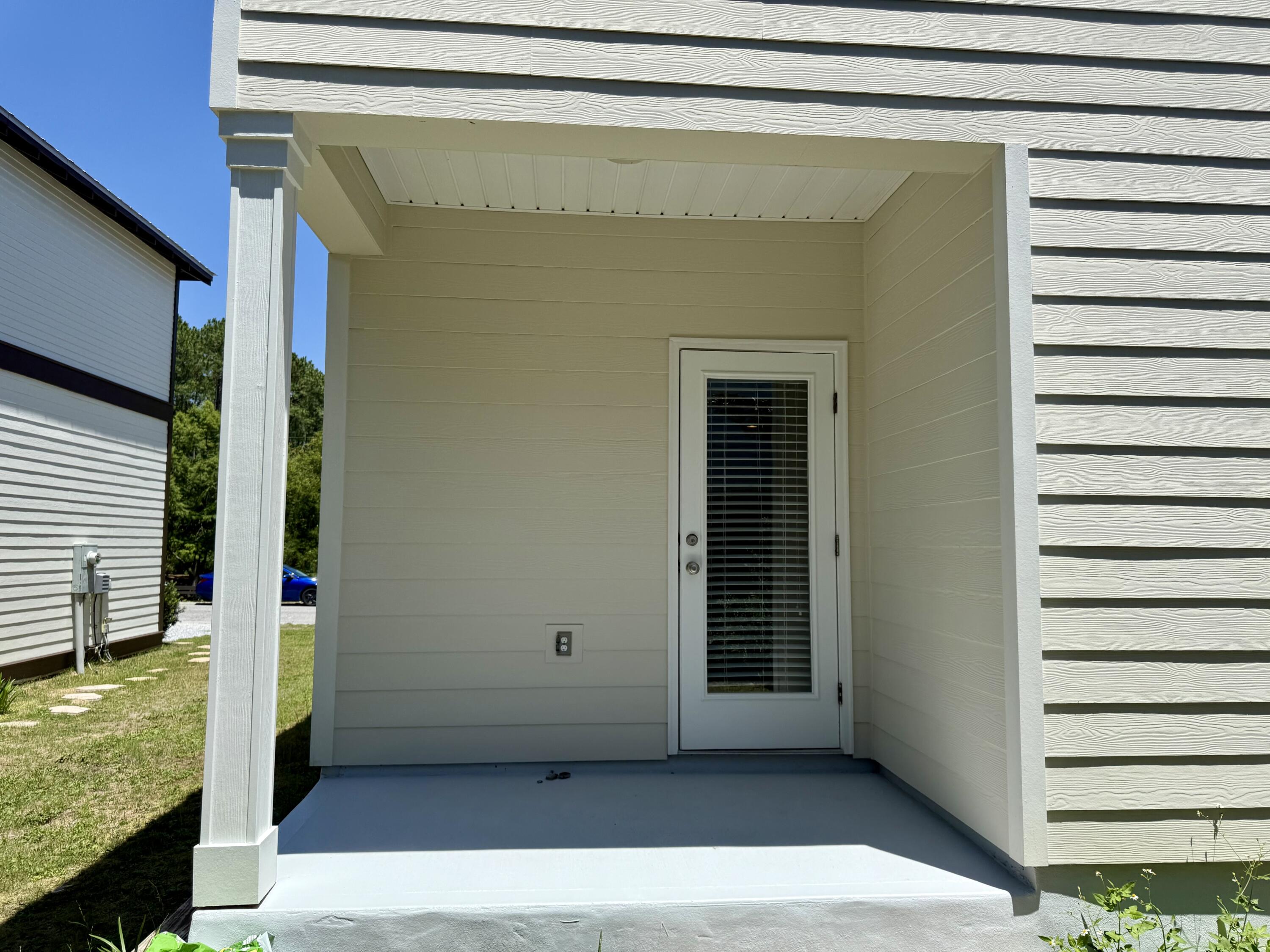 163 Mosaic Oaks Circle