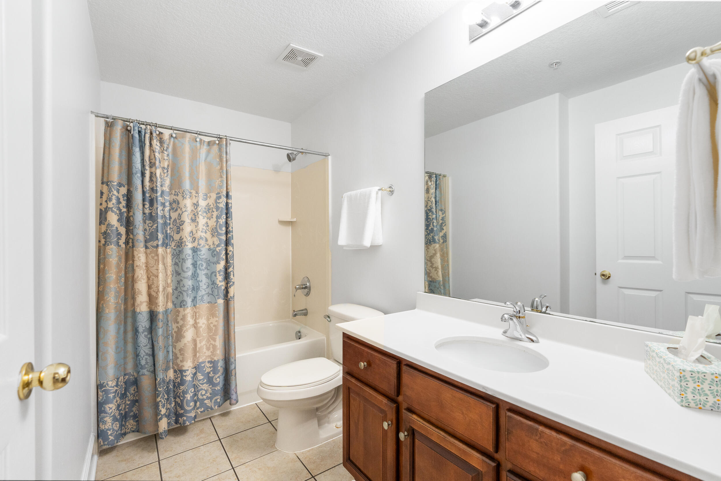 17643 Front Beach Road, 507