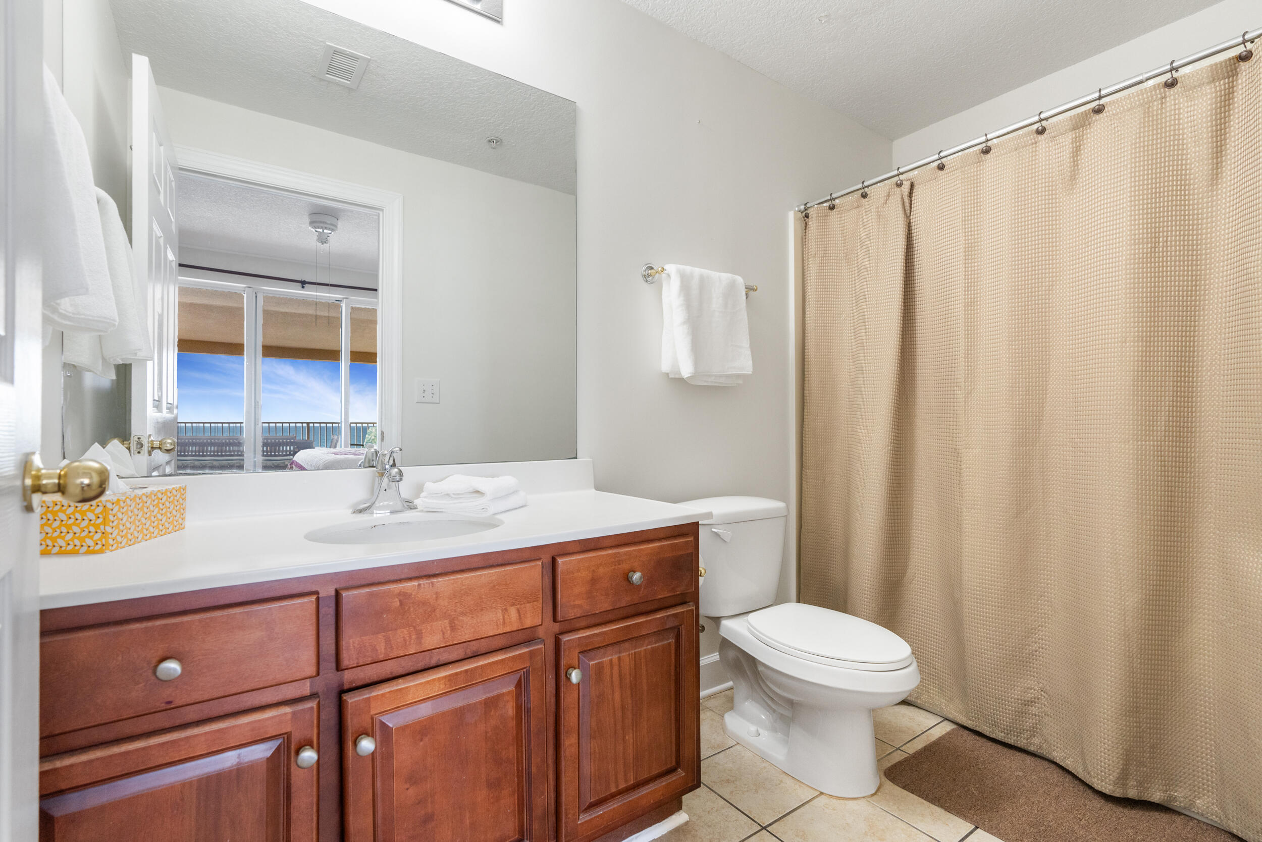 17643 Front Beach Road, 507
