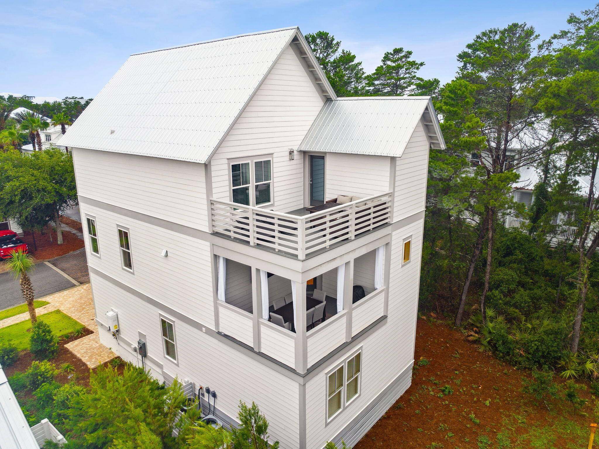 7 N Grande Pointe Drive