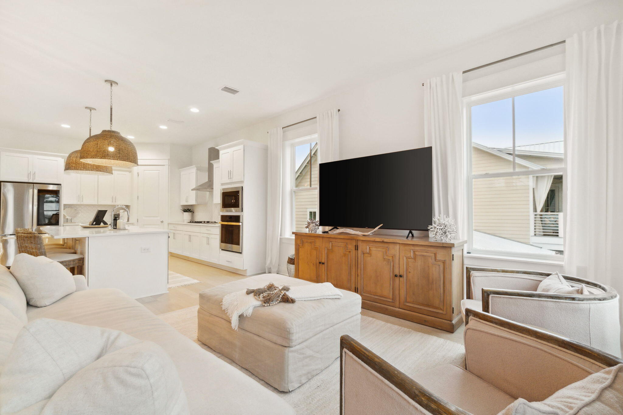 7 N Grande Pointe Drive