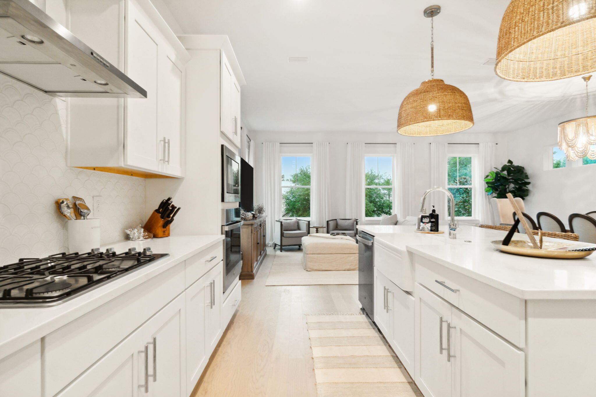 7 N Grande Pointe Drive