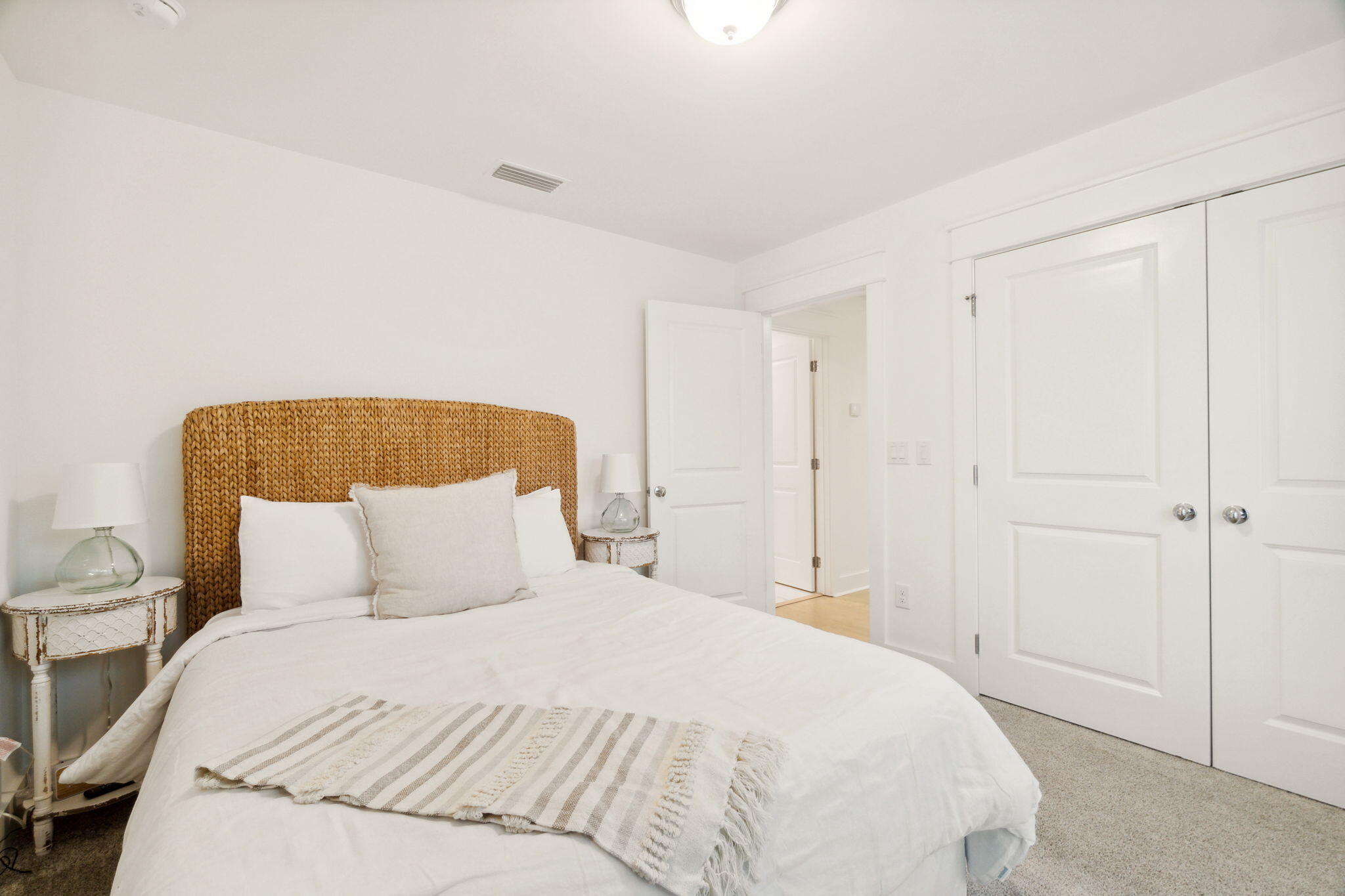 7 N Grande Pointe Drive