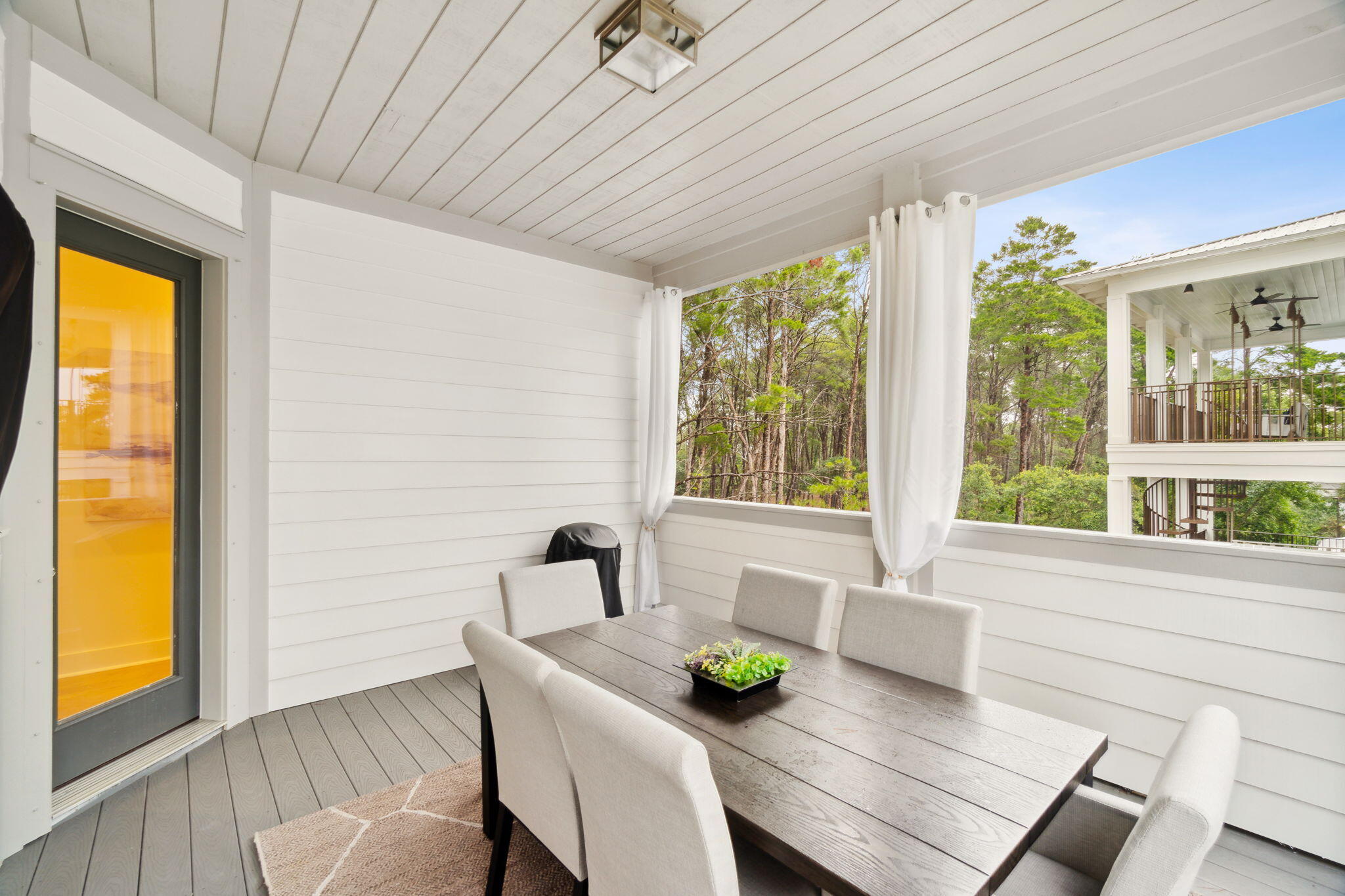 7 N Grande Pointe Drive