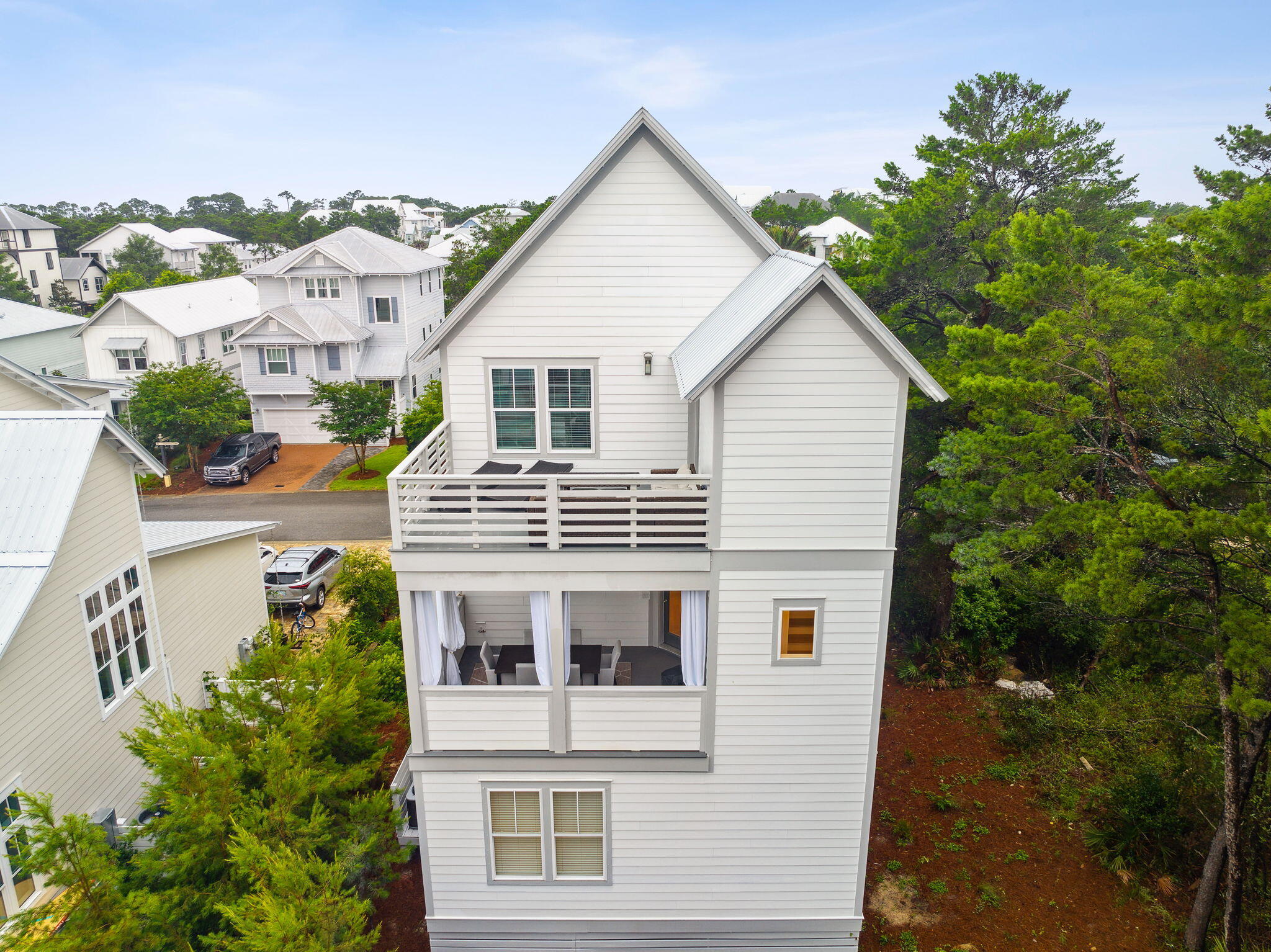 7 N Grande Pointe Drive