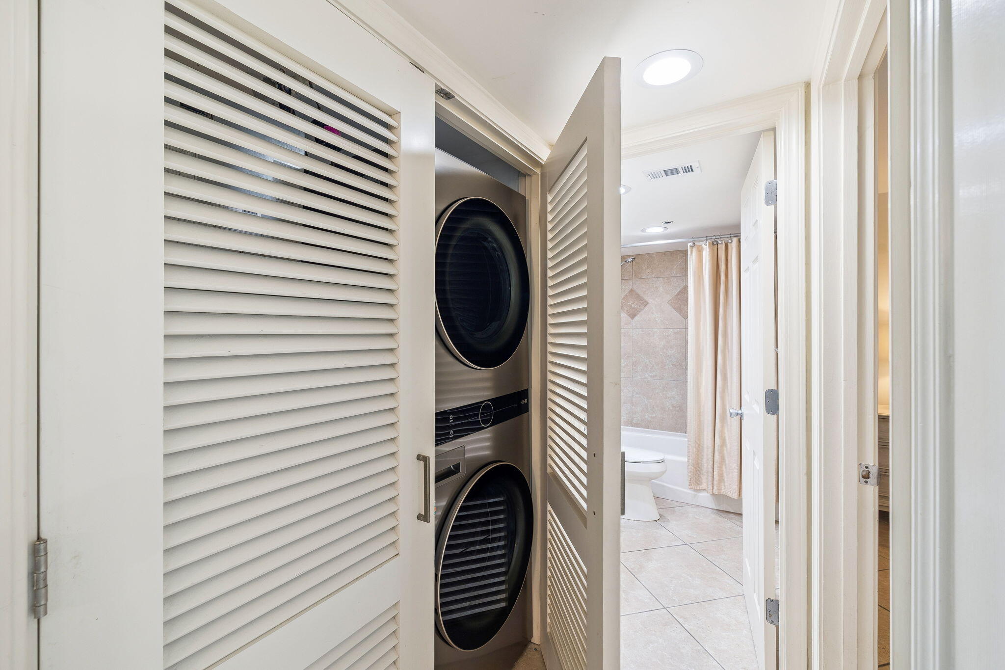 4253 Beachside Two Drive 4253