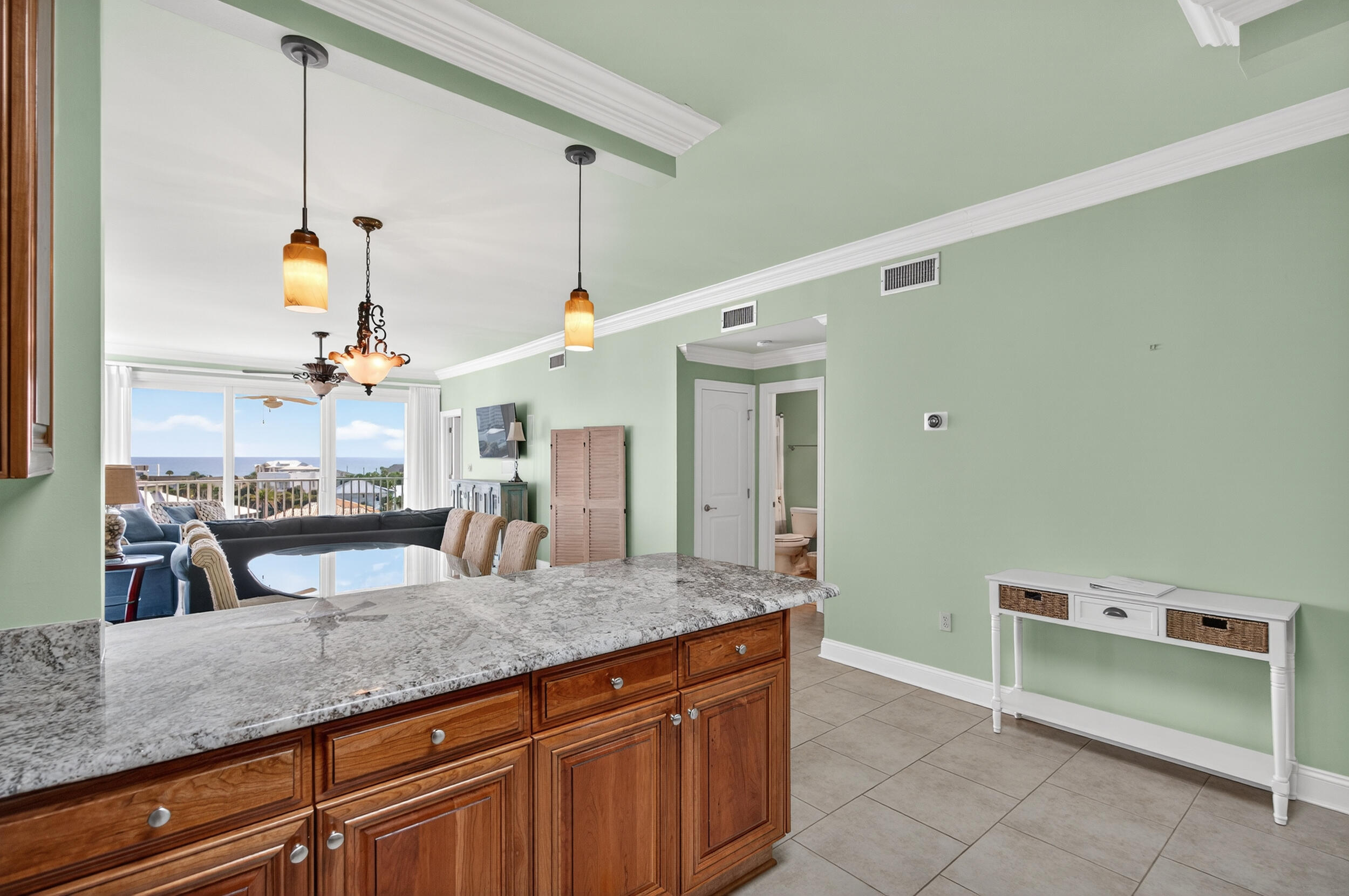 30 Moreno Point Road, 702A