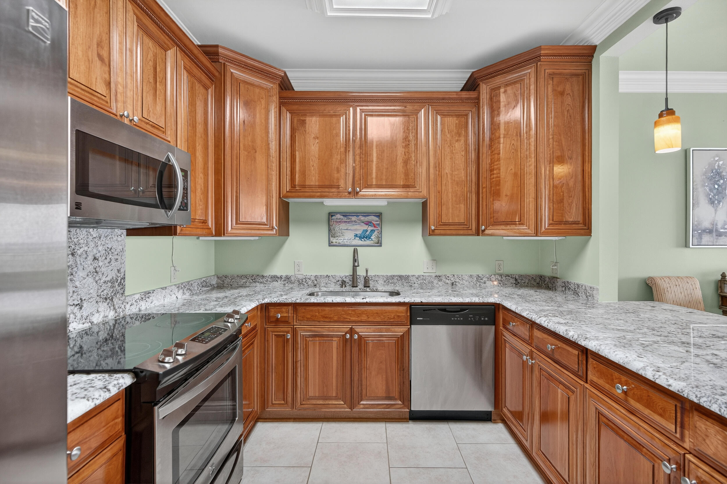 30 Moreno Point Road, 702A