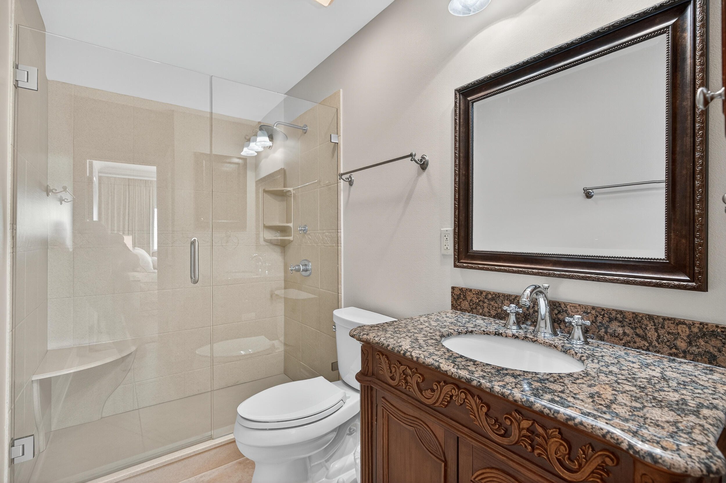 30 Moreno Point Road, 702A