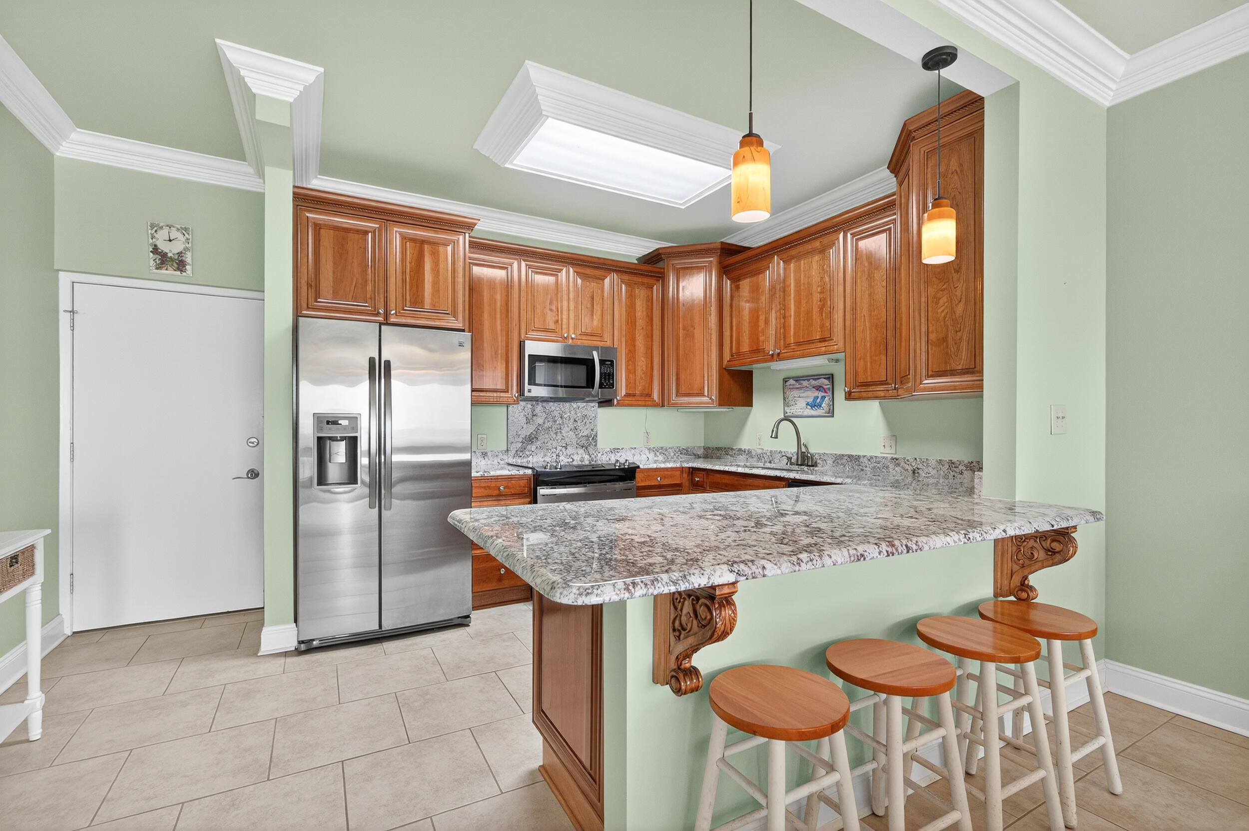 30 Moreno Point Road, 702A