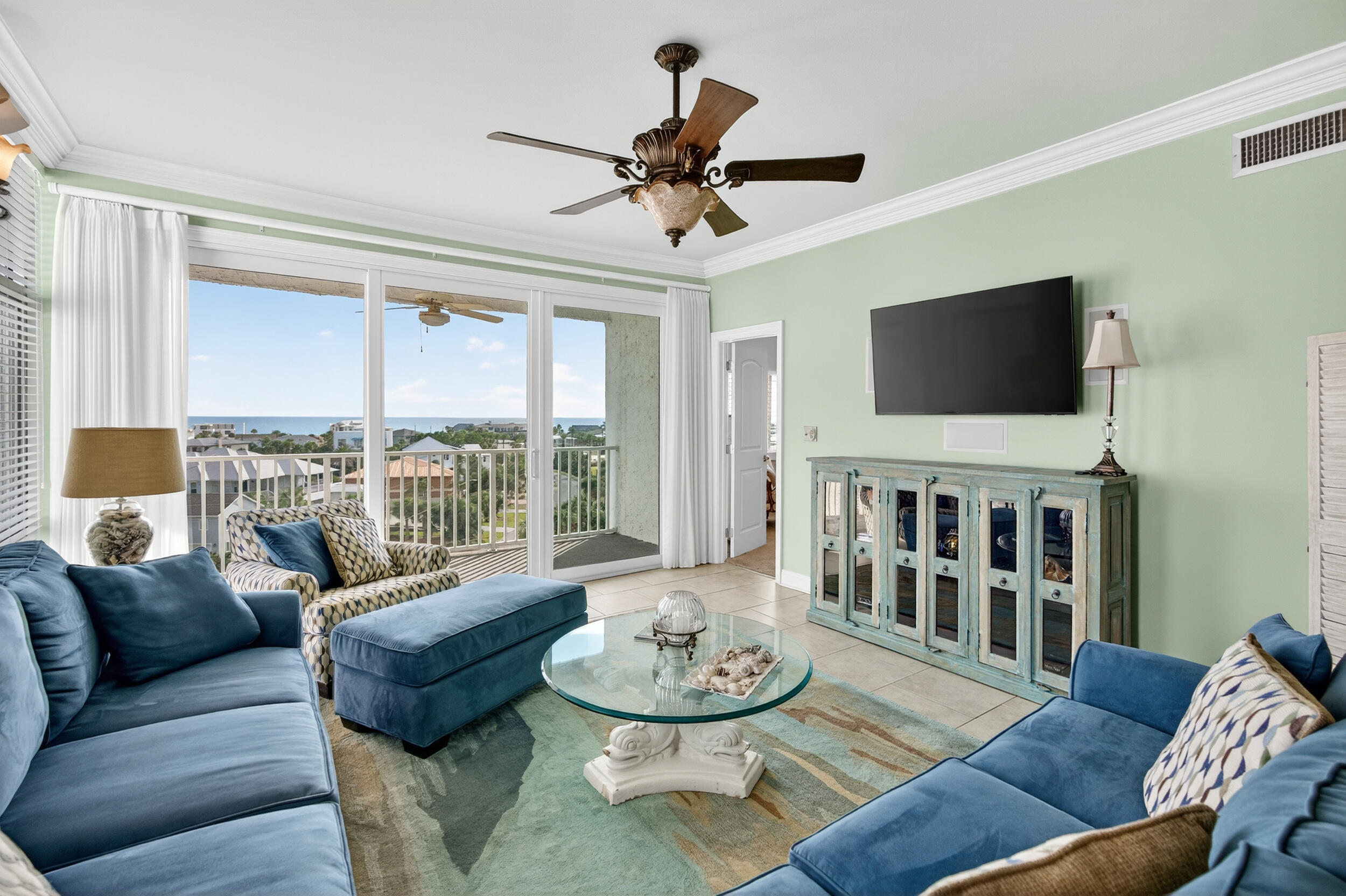 30 Moreno Point Road, 702A