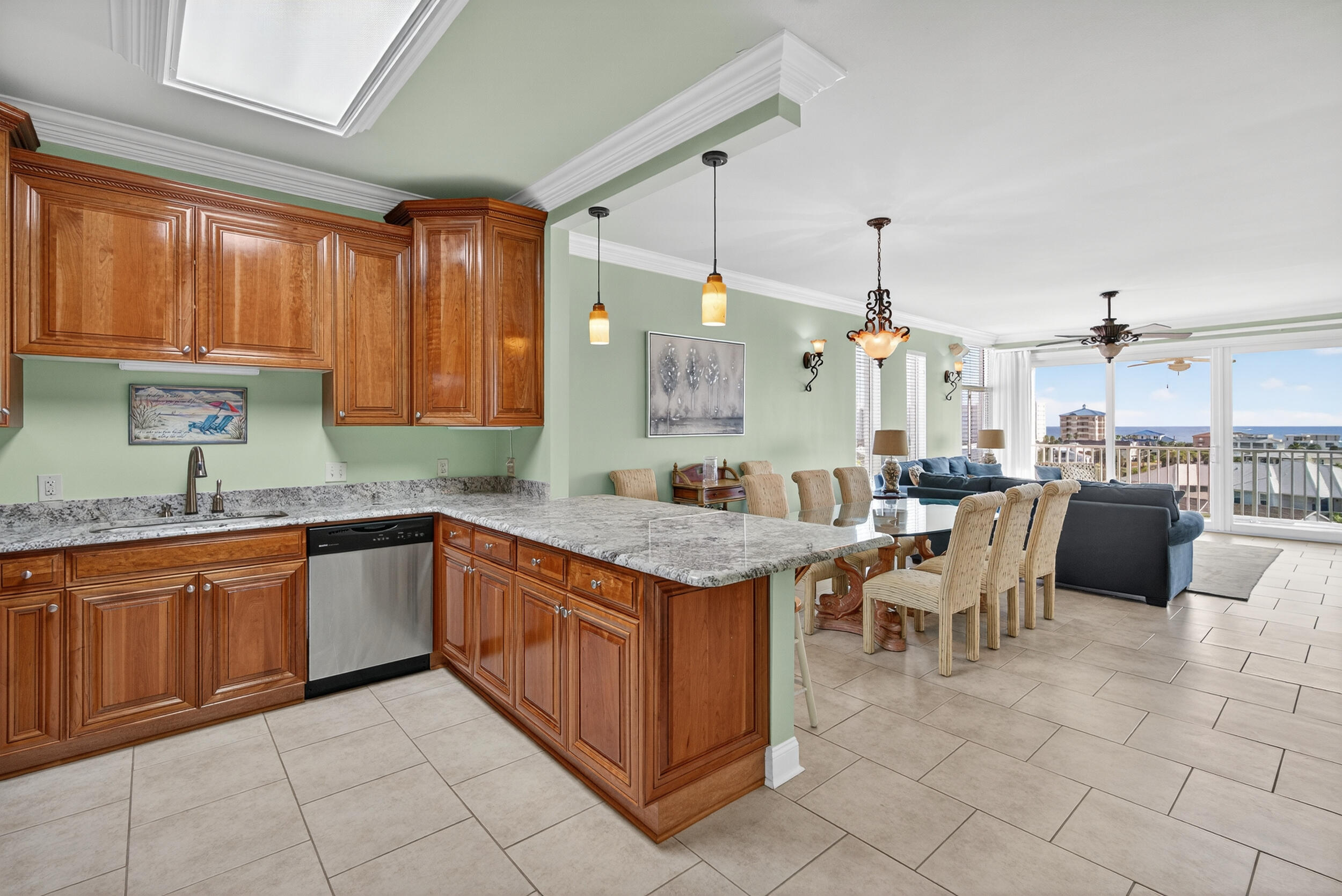 30 Moreno Point Road, 702A