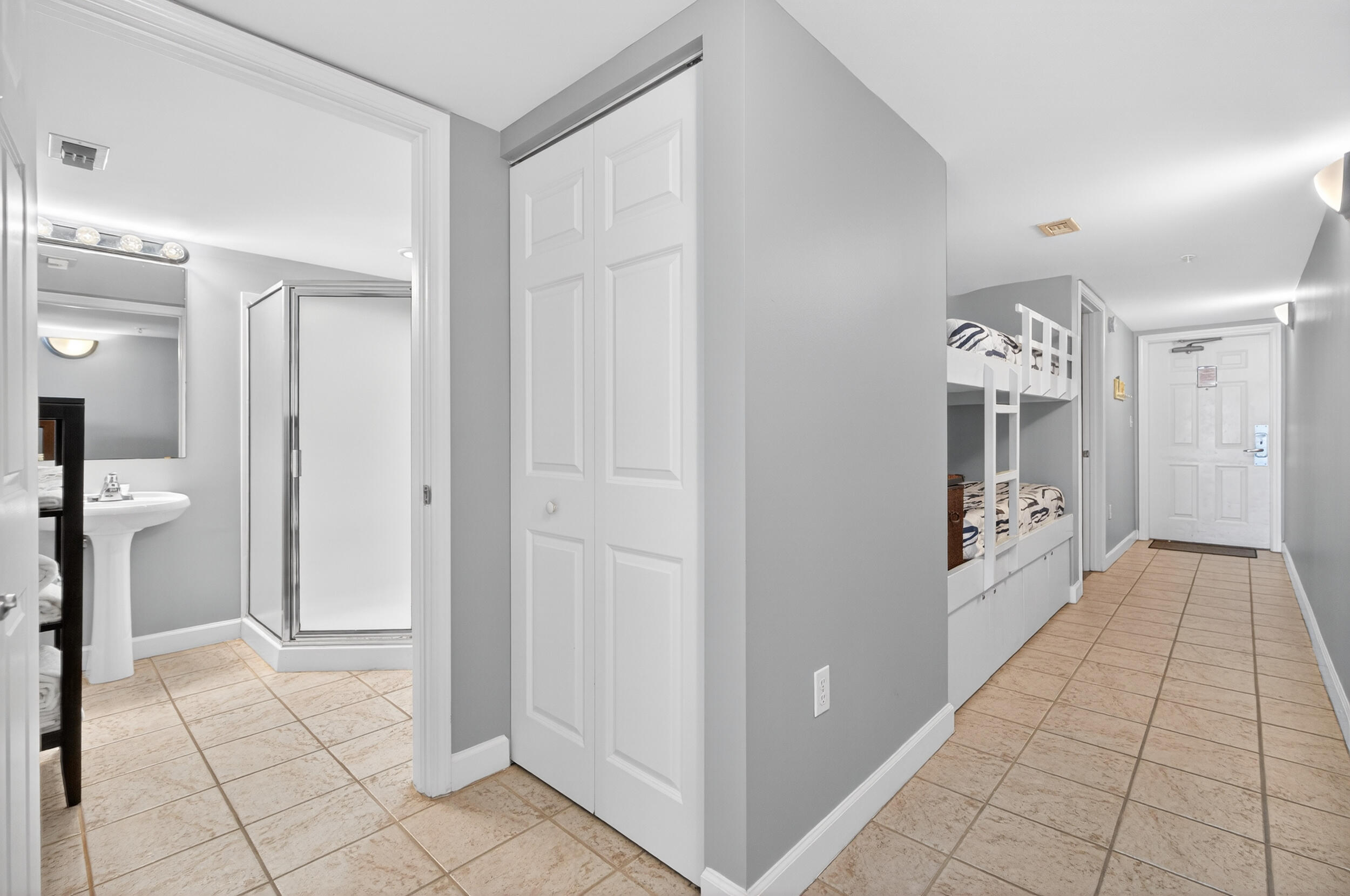 866 Santa Rosa Boulevard 317