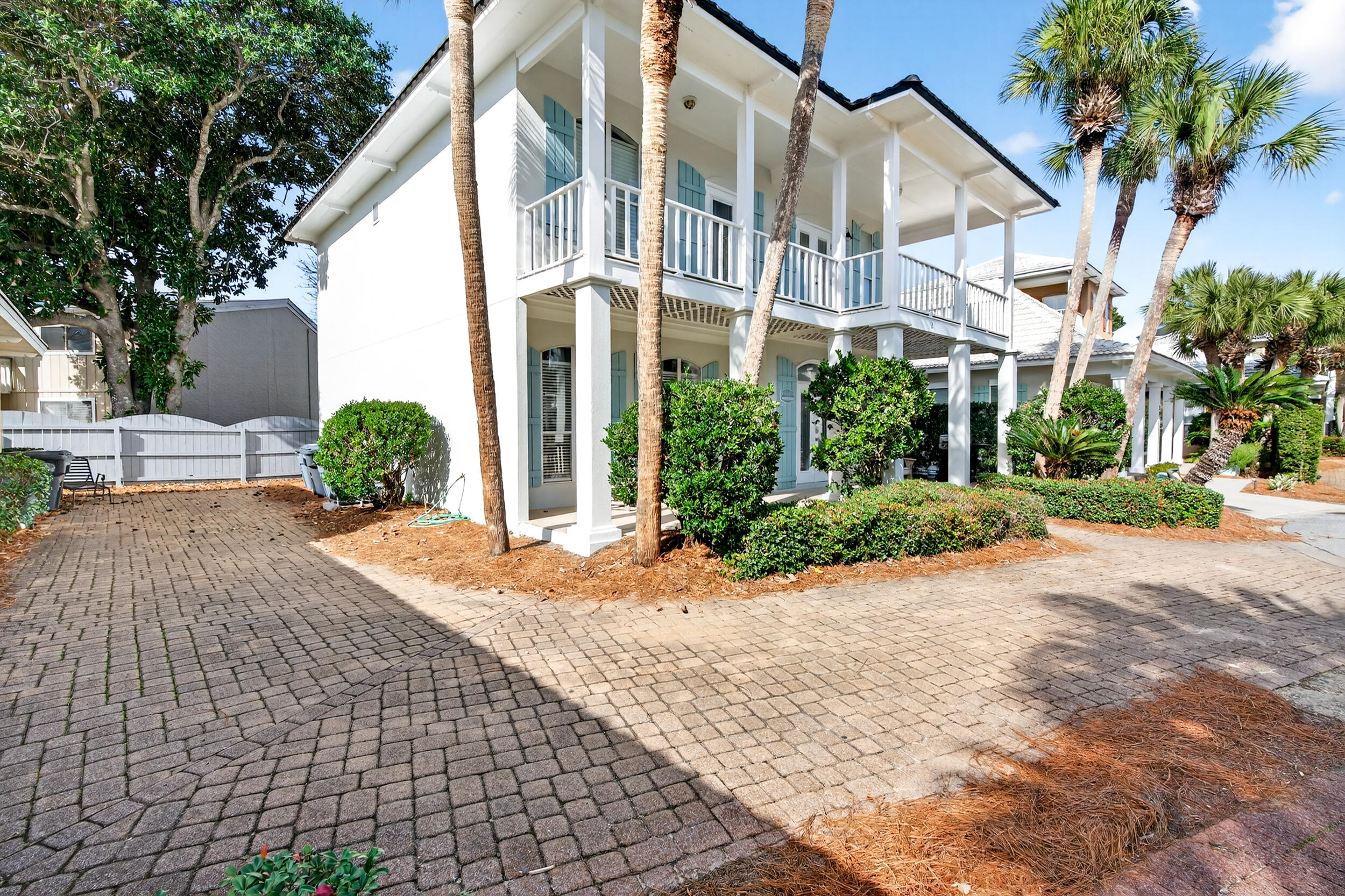 21 Jade Cove