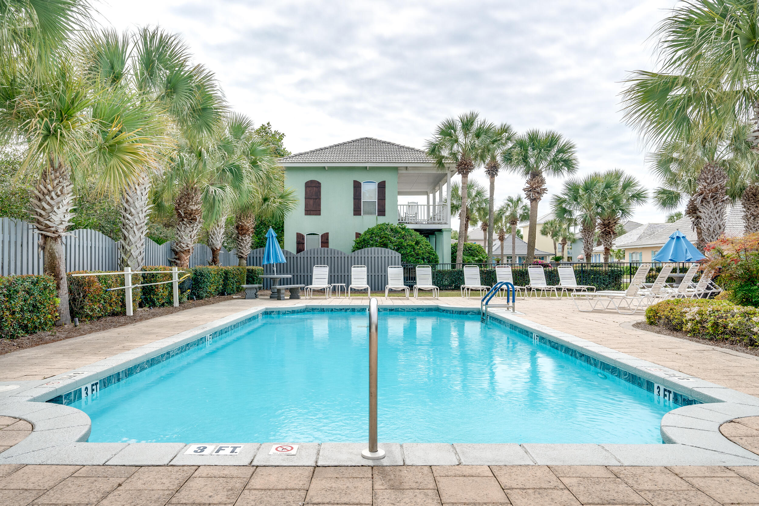21 Jade Cove