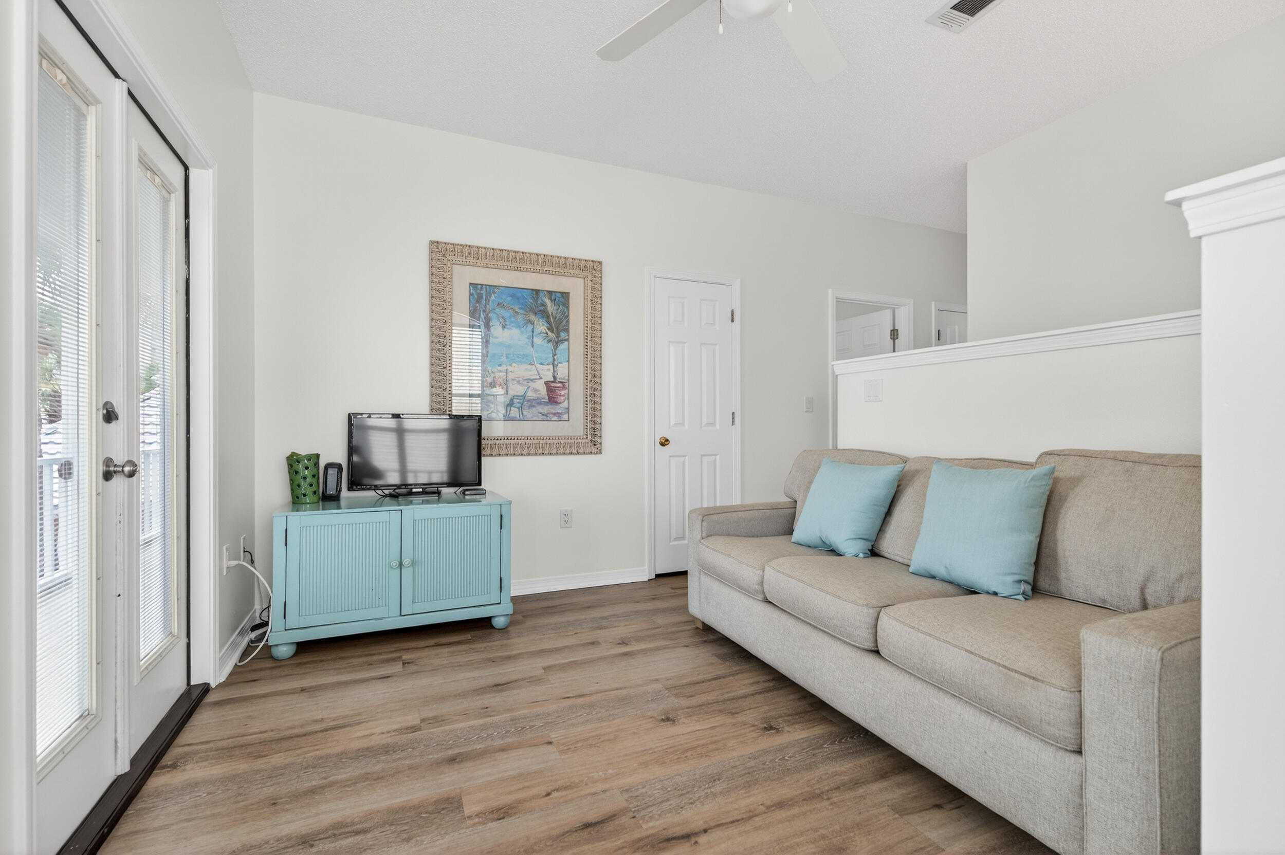 21 Jade Cove