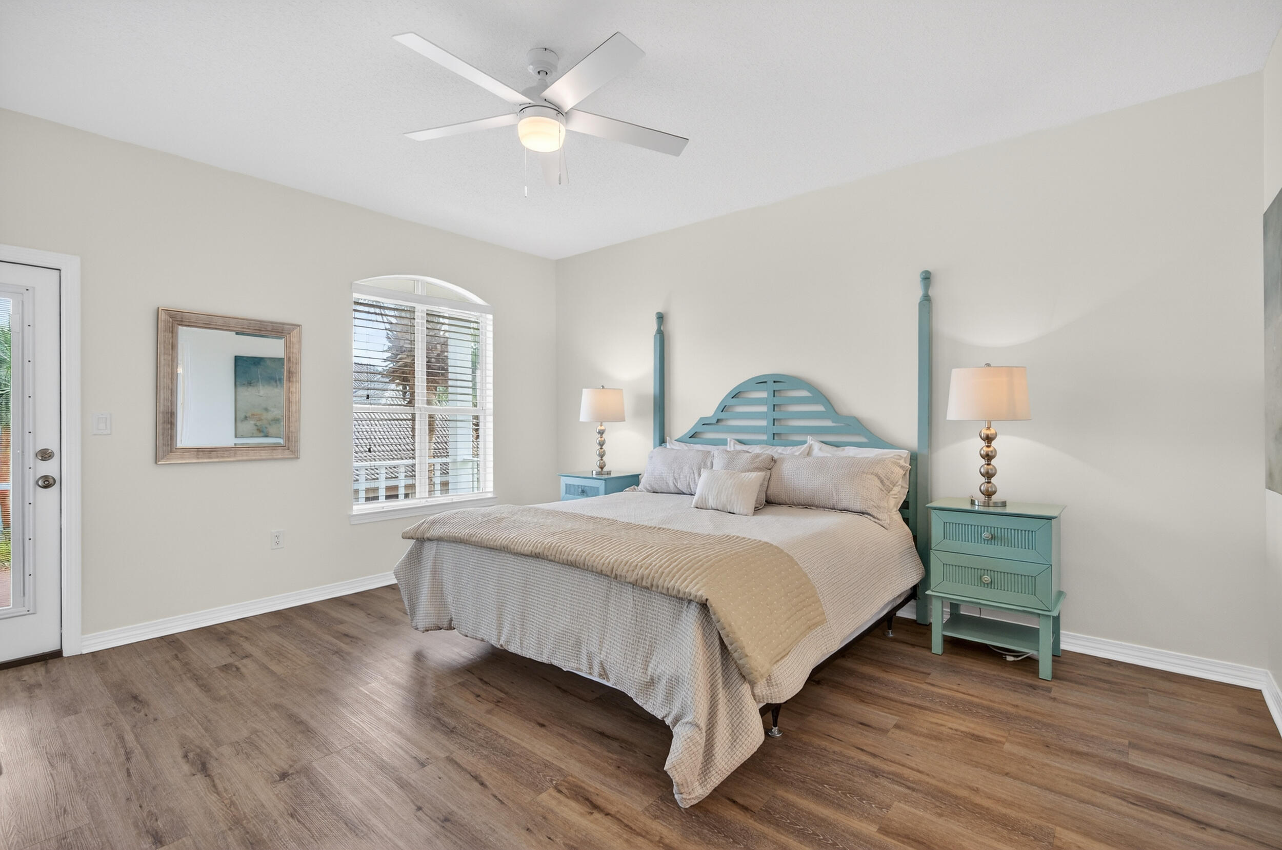 21 Jade Cove