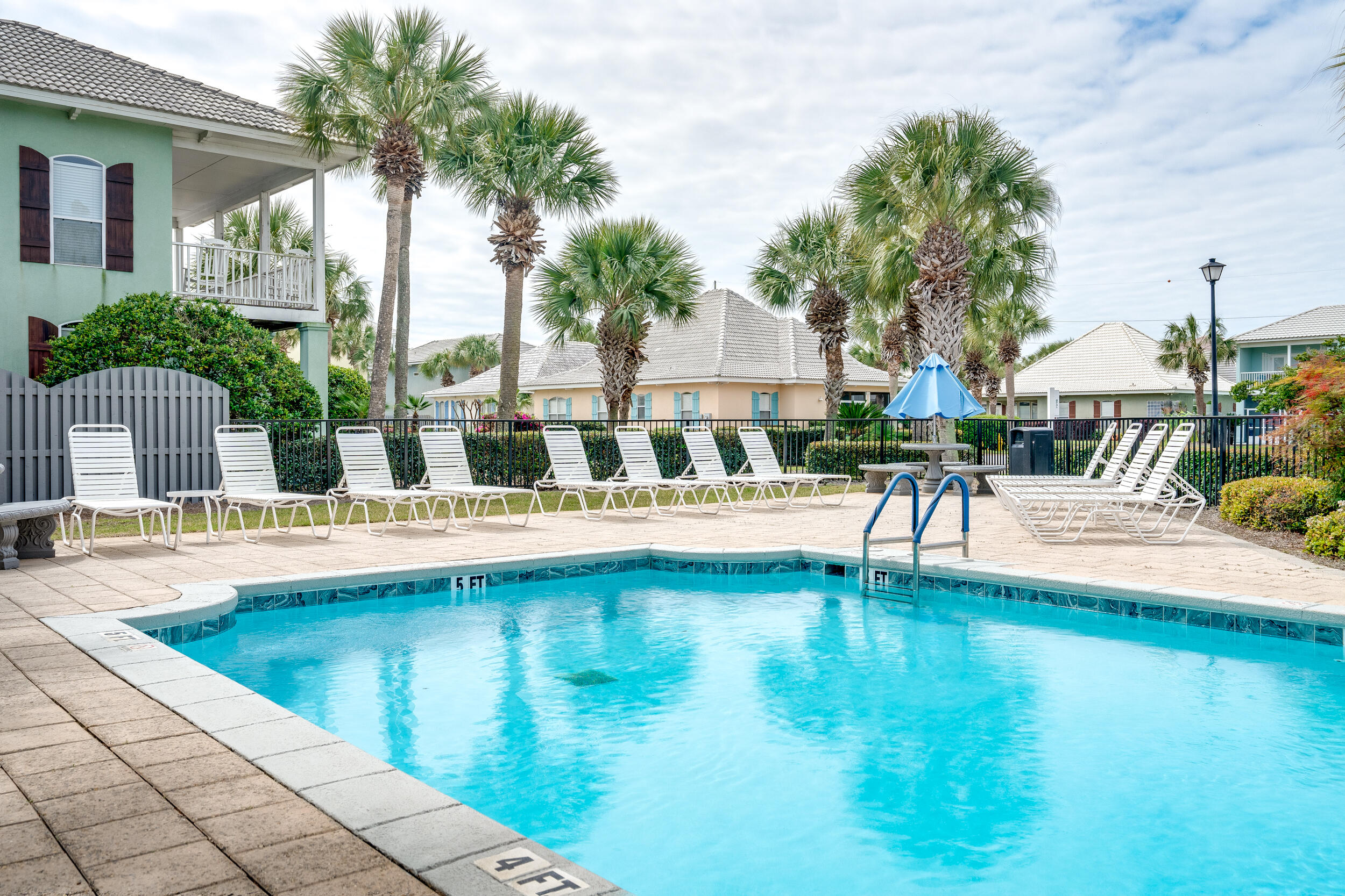 21 Jade Cove