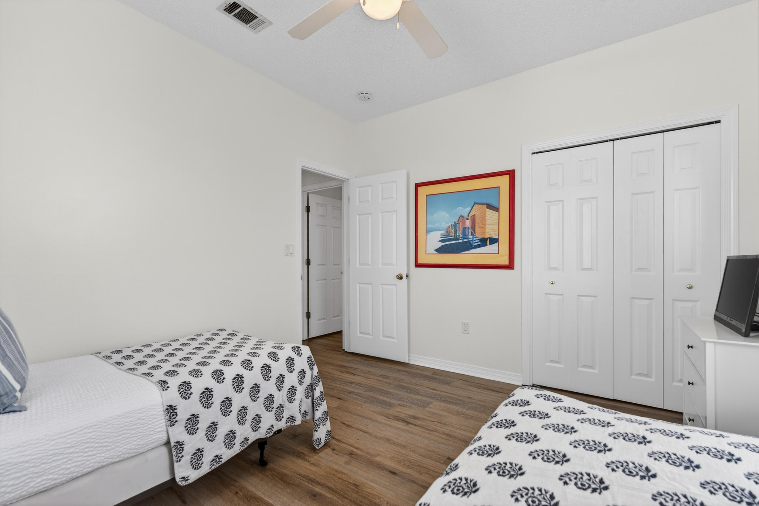 21 Jade Cove