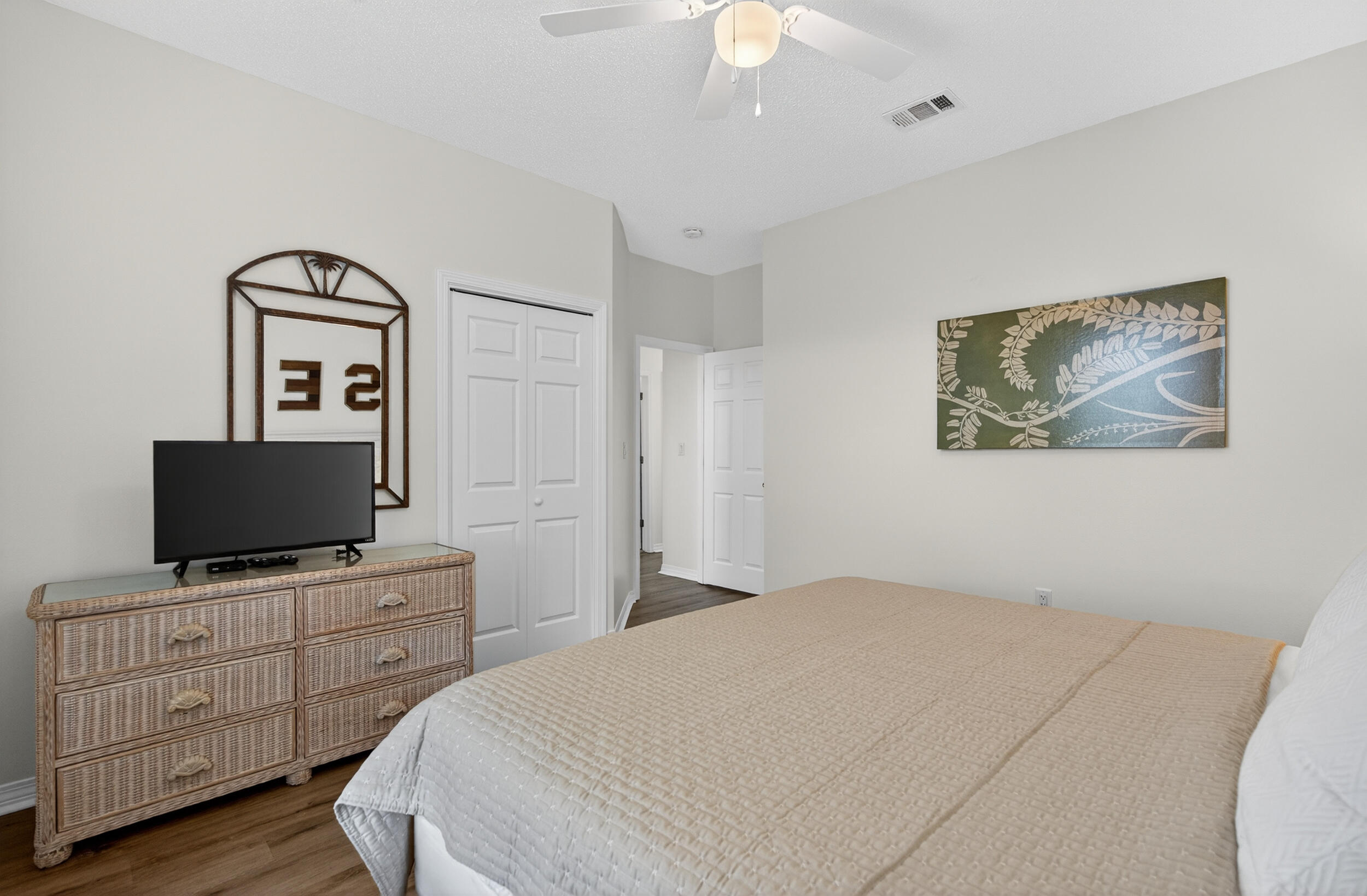 21 Jade Cove