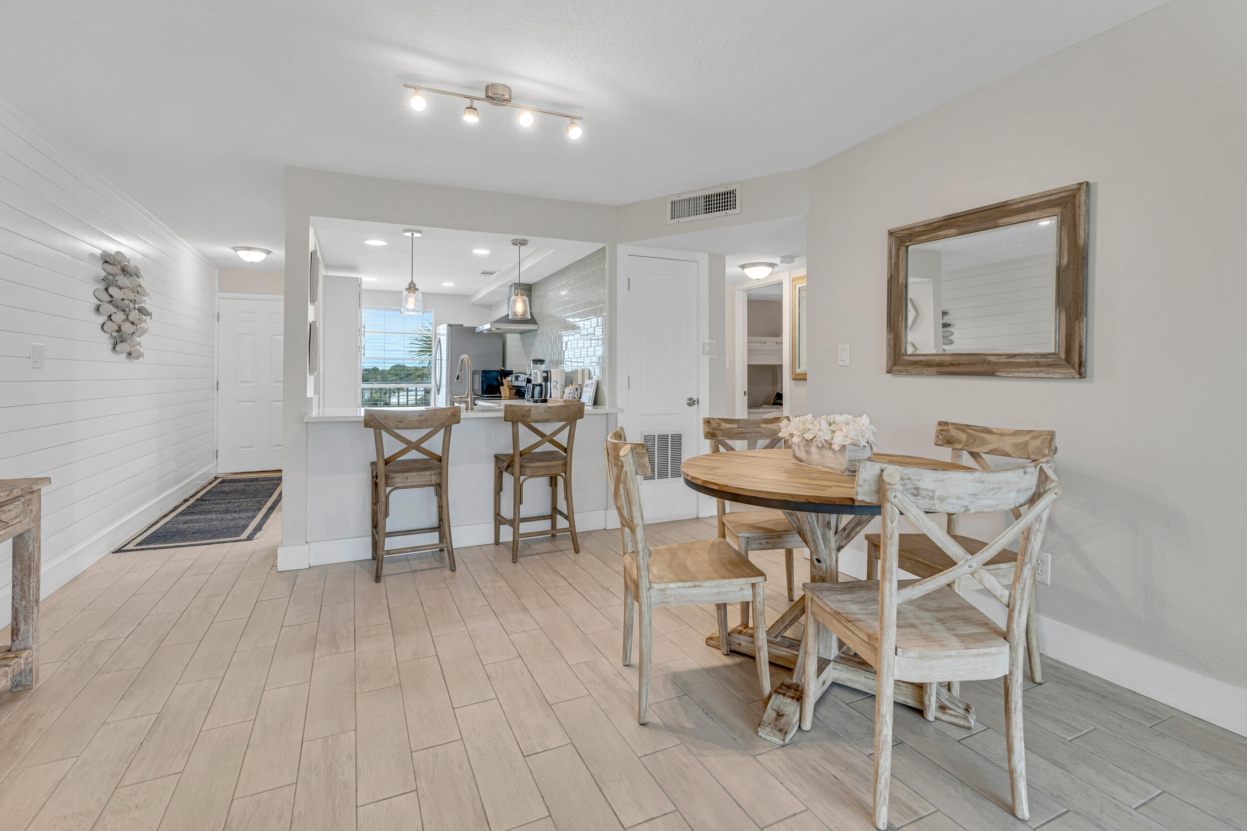 1030 Highway 98 Highway PHB