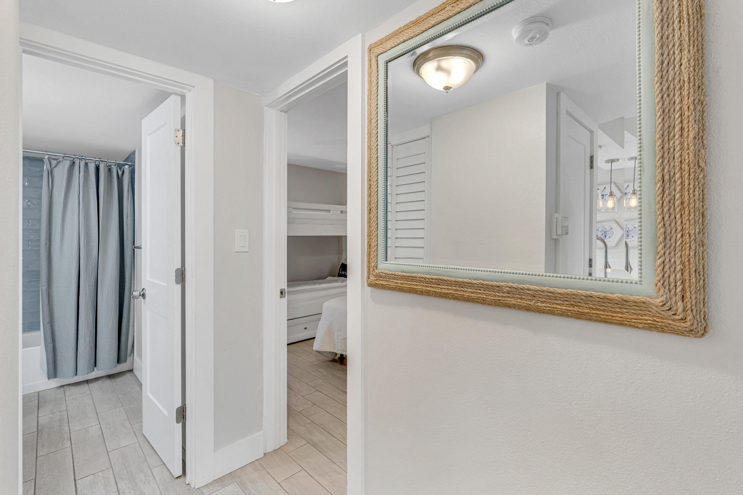 1030 Highway 98 Highway PHB