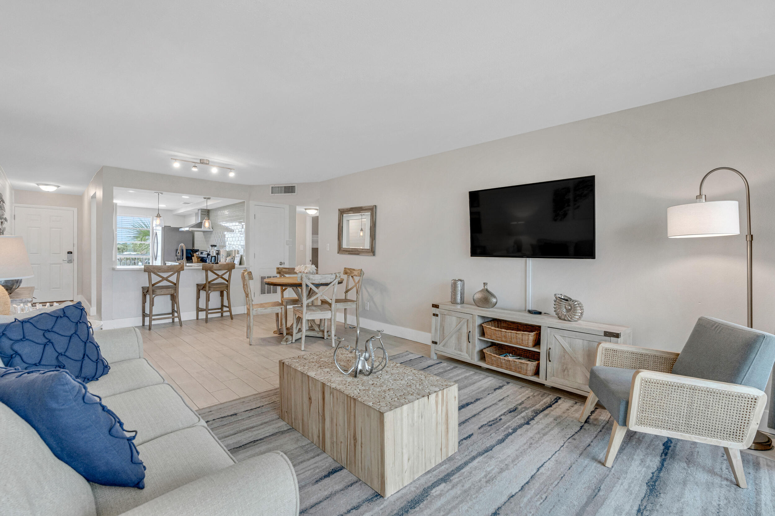 1030 Highway 98 Highway PHB