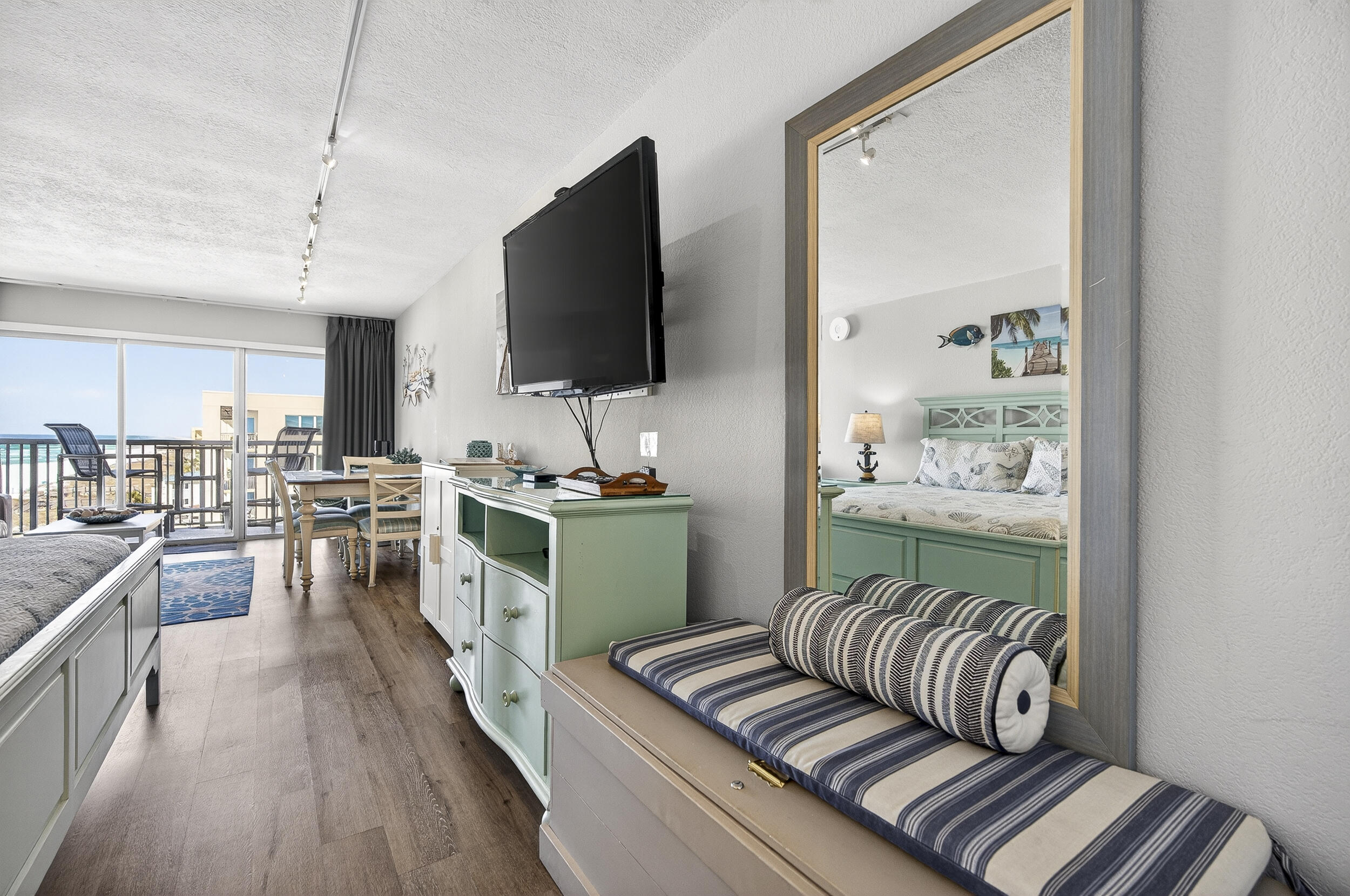 790 Santa Rosa Blvd Boulevard 705