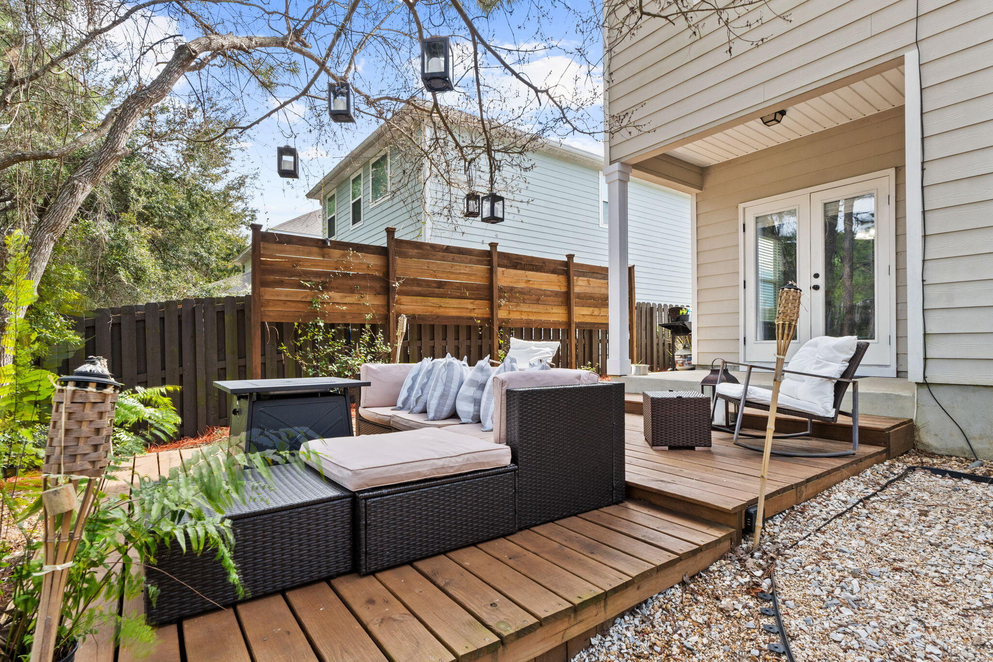 60 Mosaic Oaks Circle