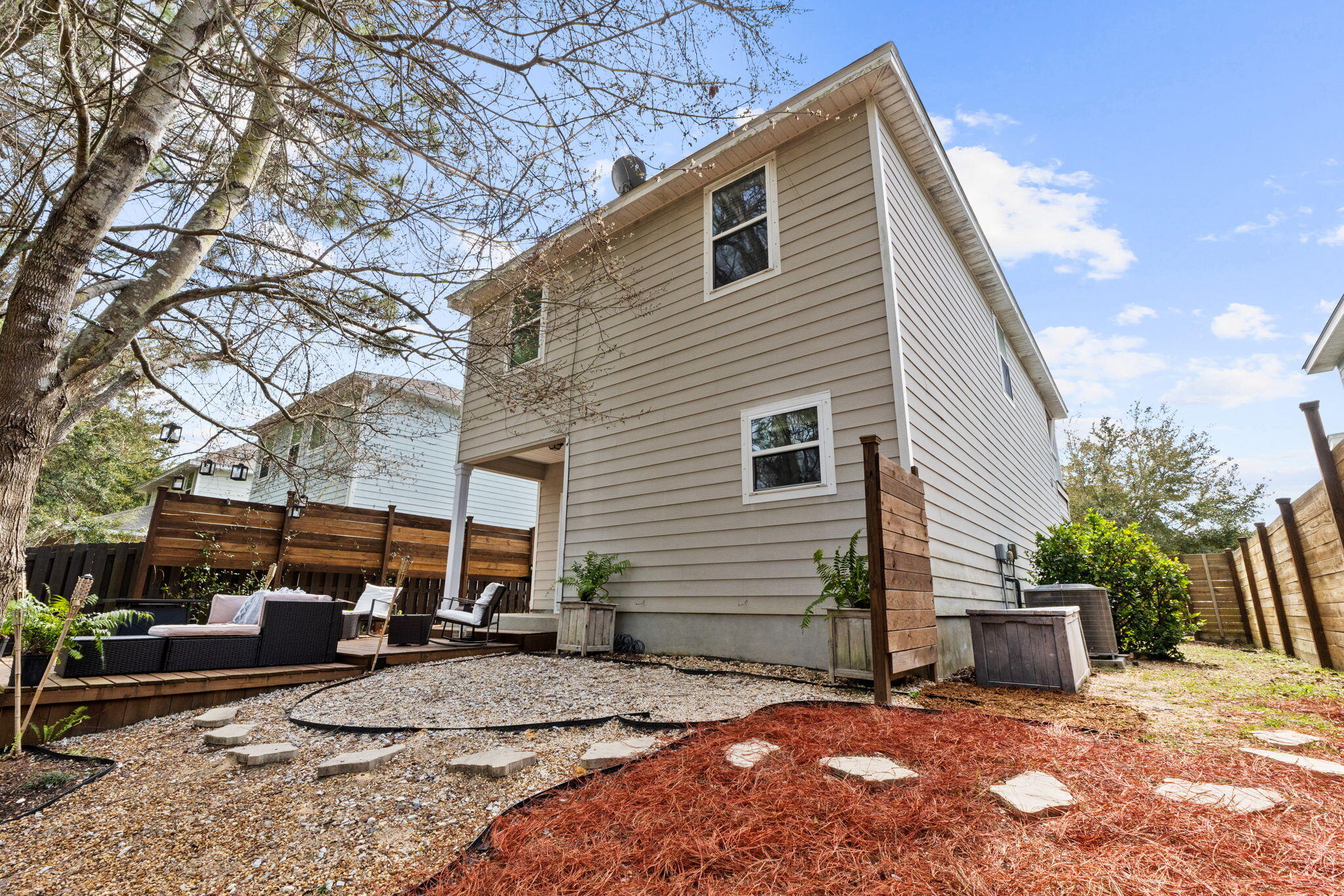 60 Mosaic Oaks Circle