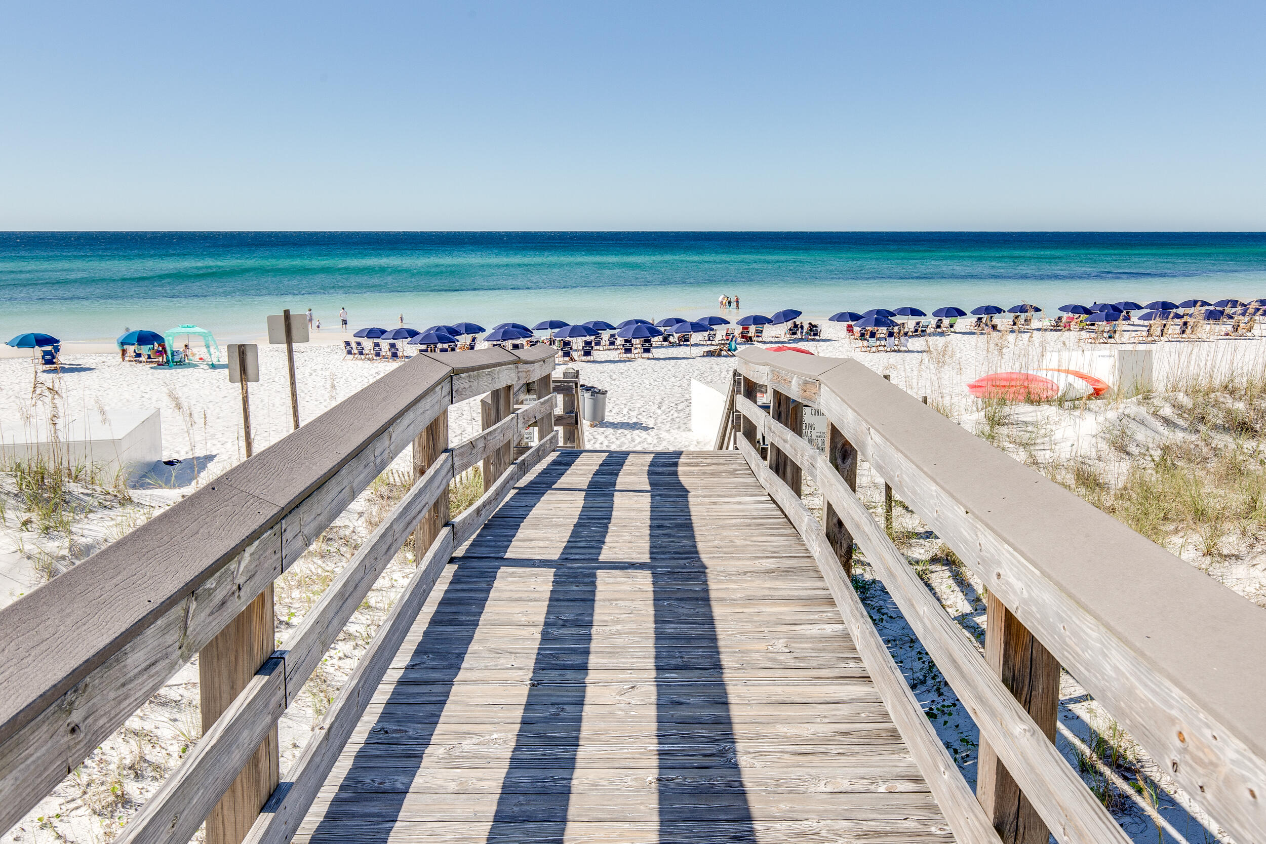 866 Santa Rosa Boulevard 305