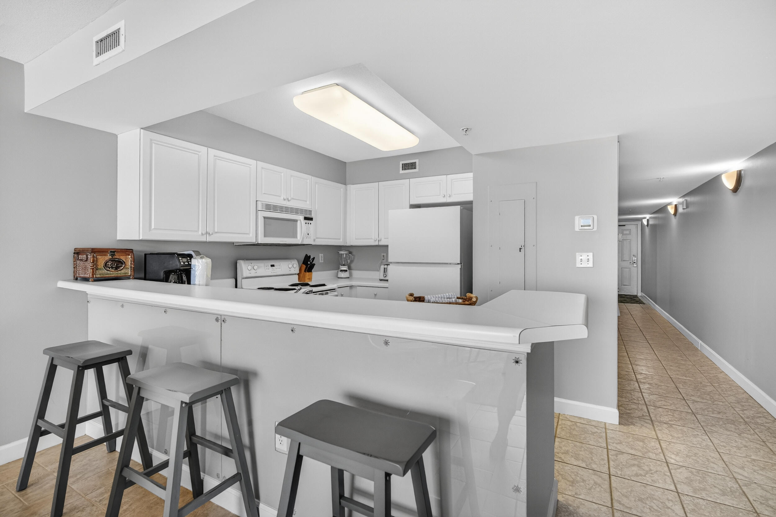 866 Santa Rosa Boulevard 305