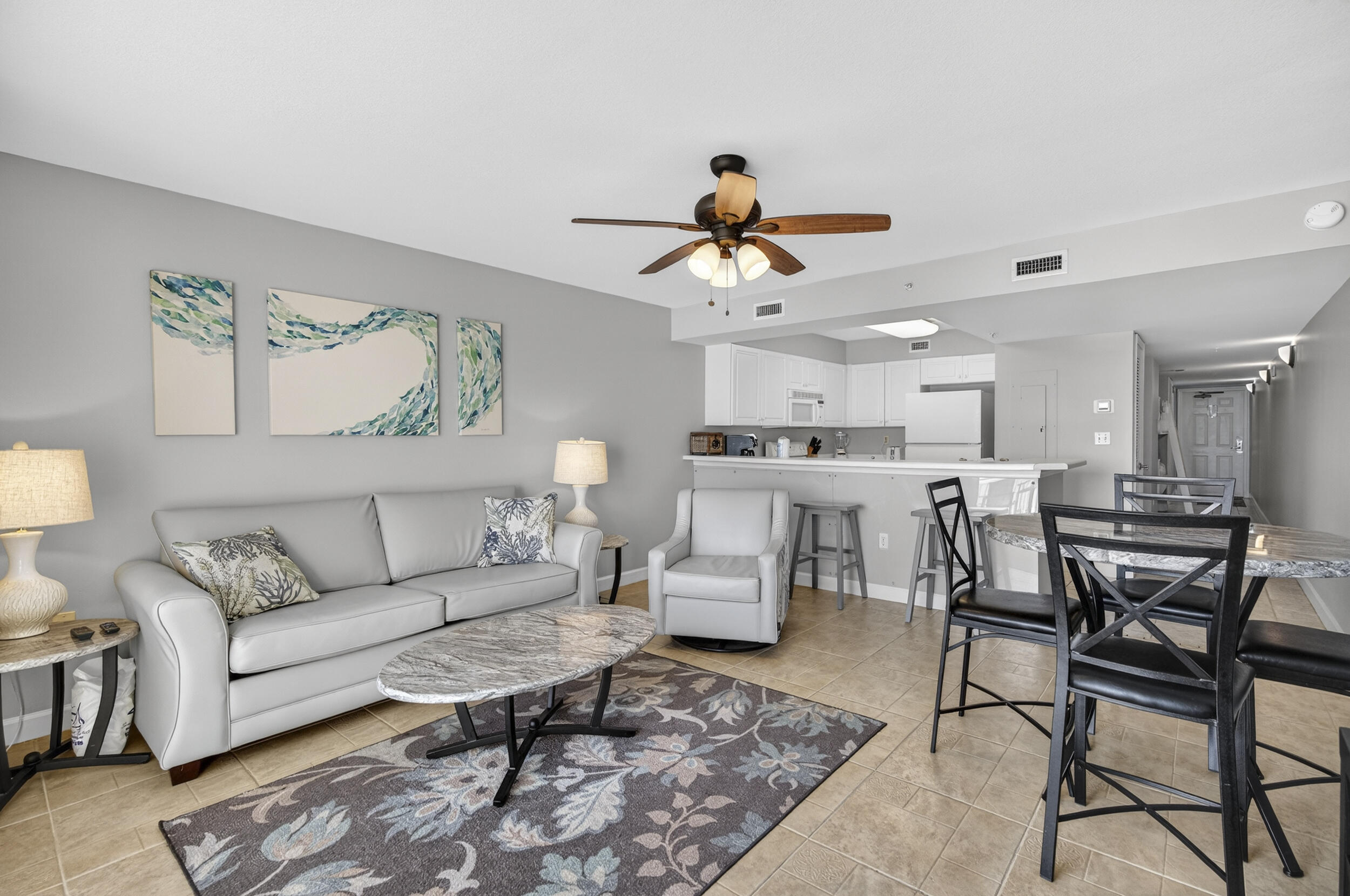 866 Santa Rosa Boulevard 305