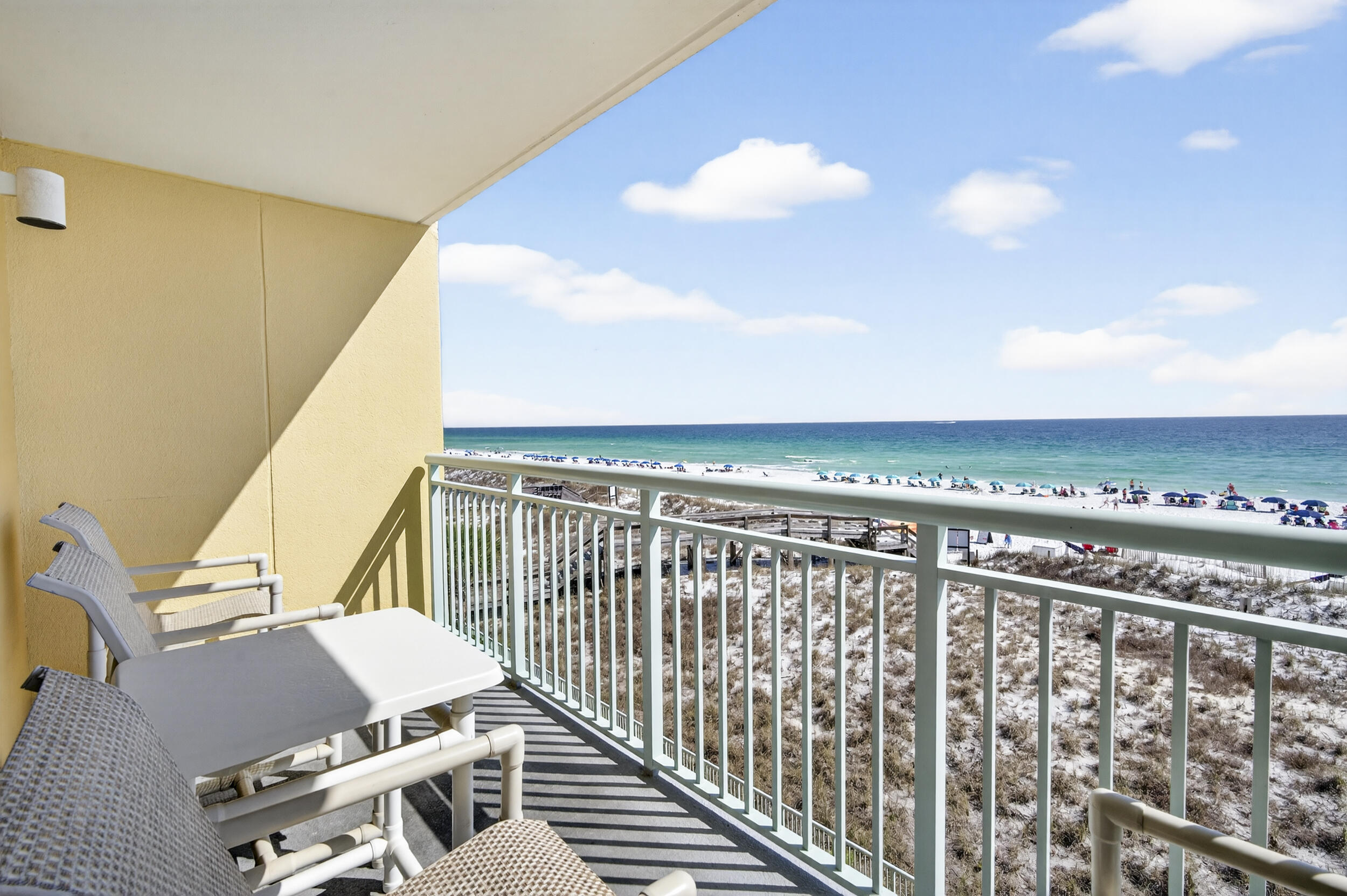 866 Santa Rosa Boulevard 305