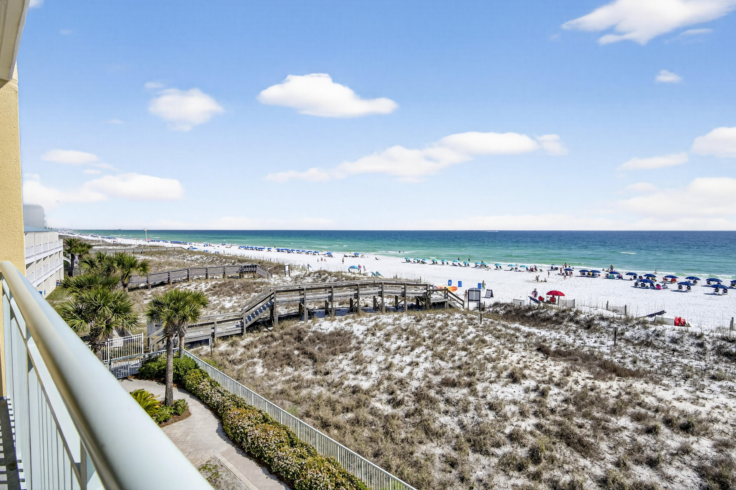 866 Santa Rosa Boulevard 305