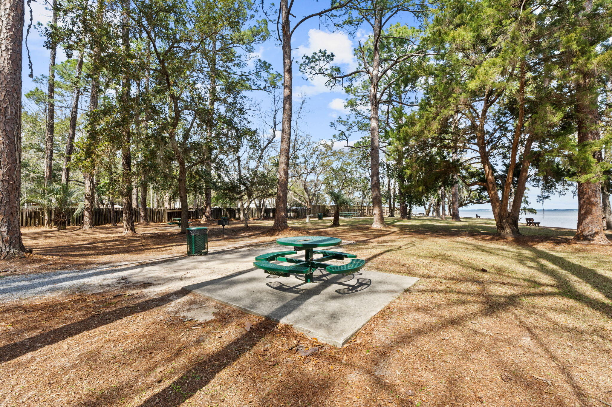 90 Mosaic Oaks Circle