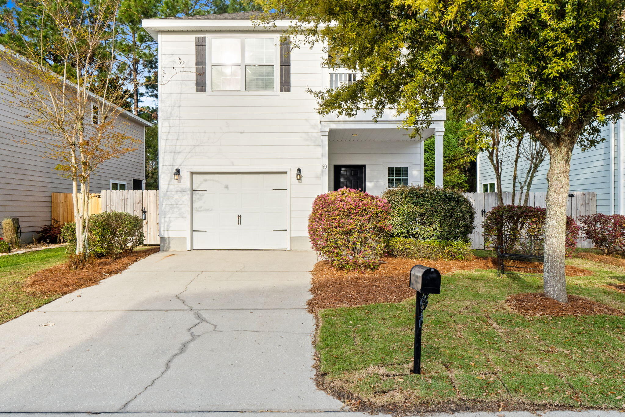 90 Mosaic Oaks Circle