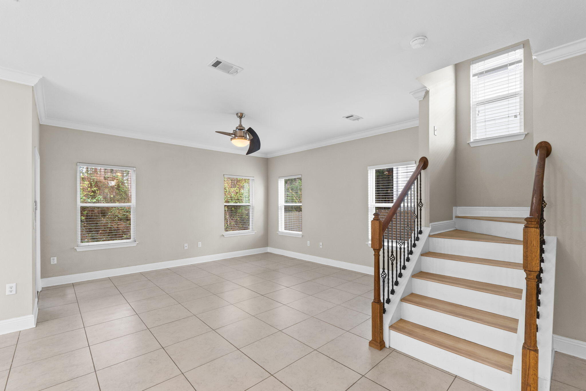 90 Mosaic Oaks Circle